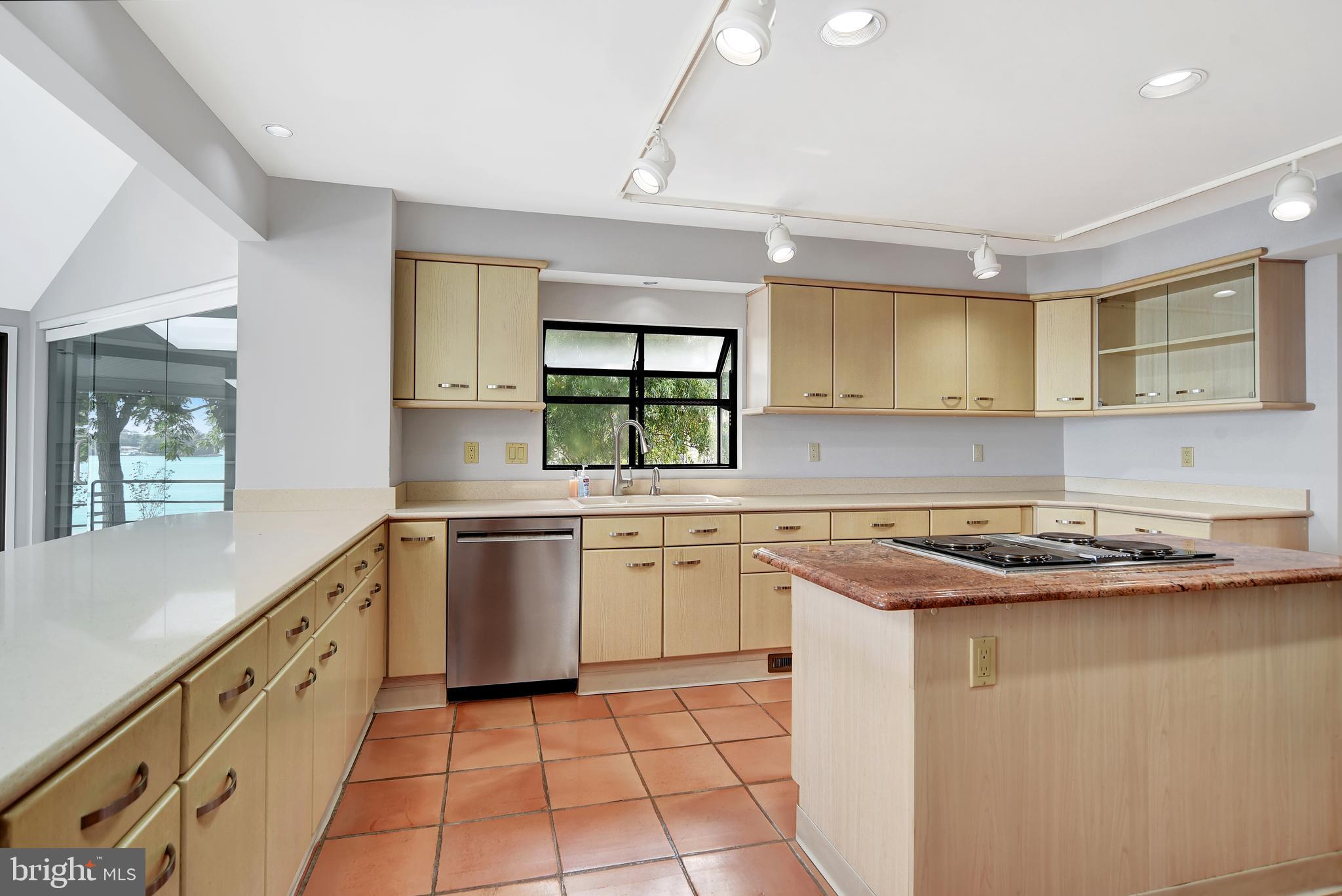 SYLVAN VIEW - Residential