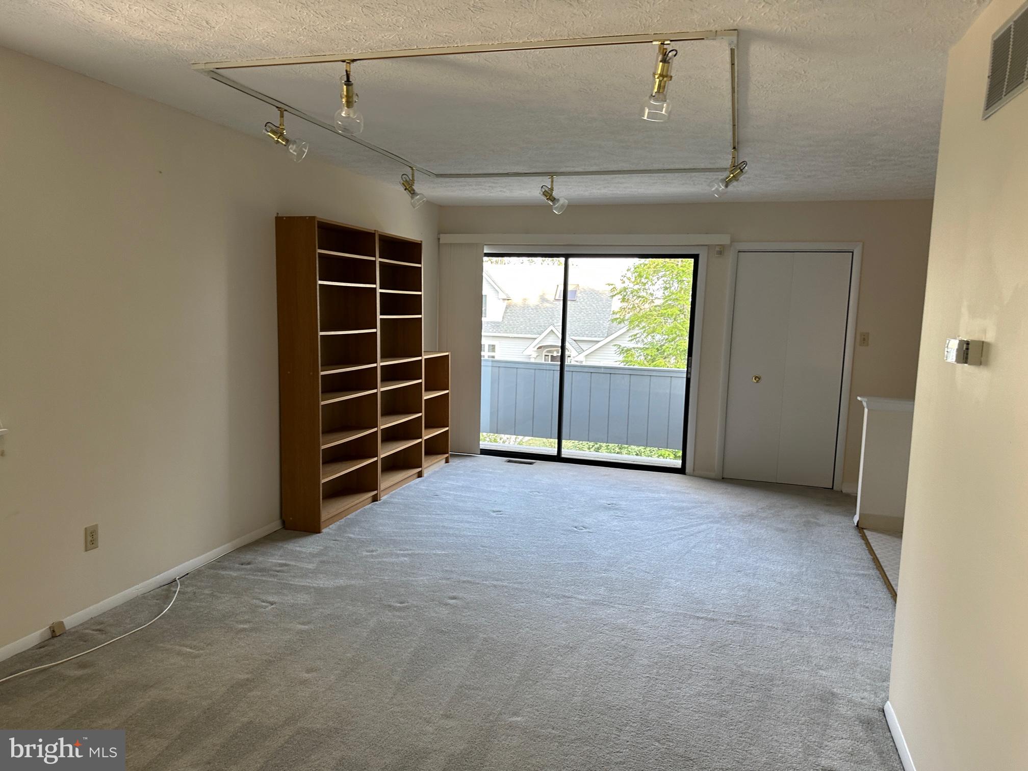 SYLVAN VIEW - Residential