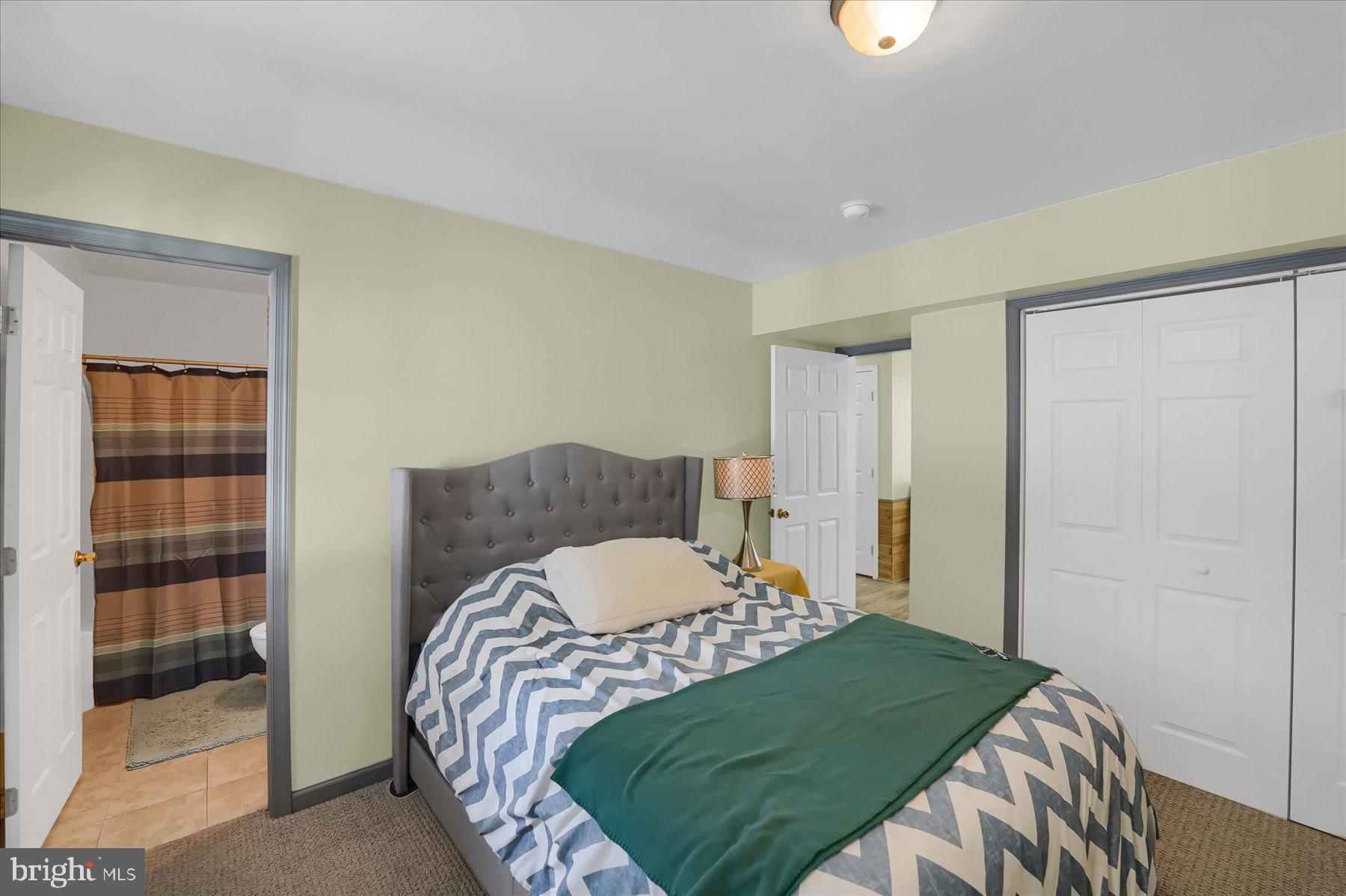 WHISPER RIDGE - Residential