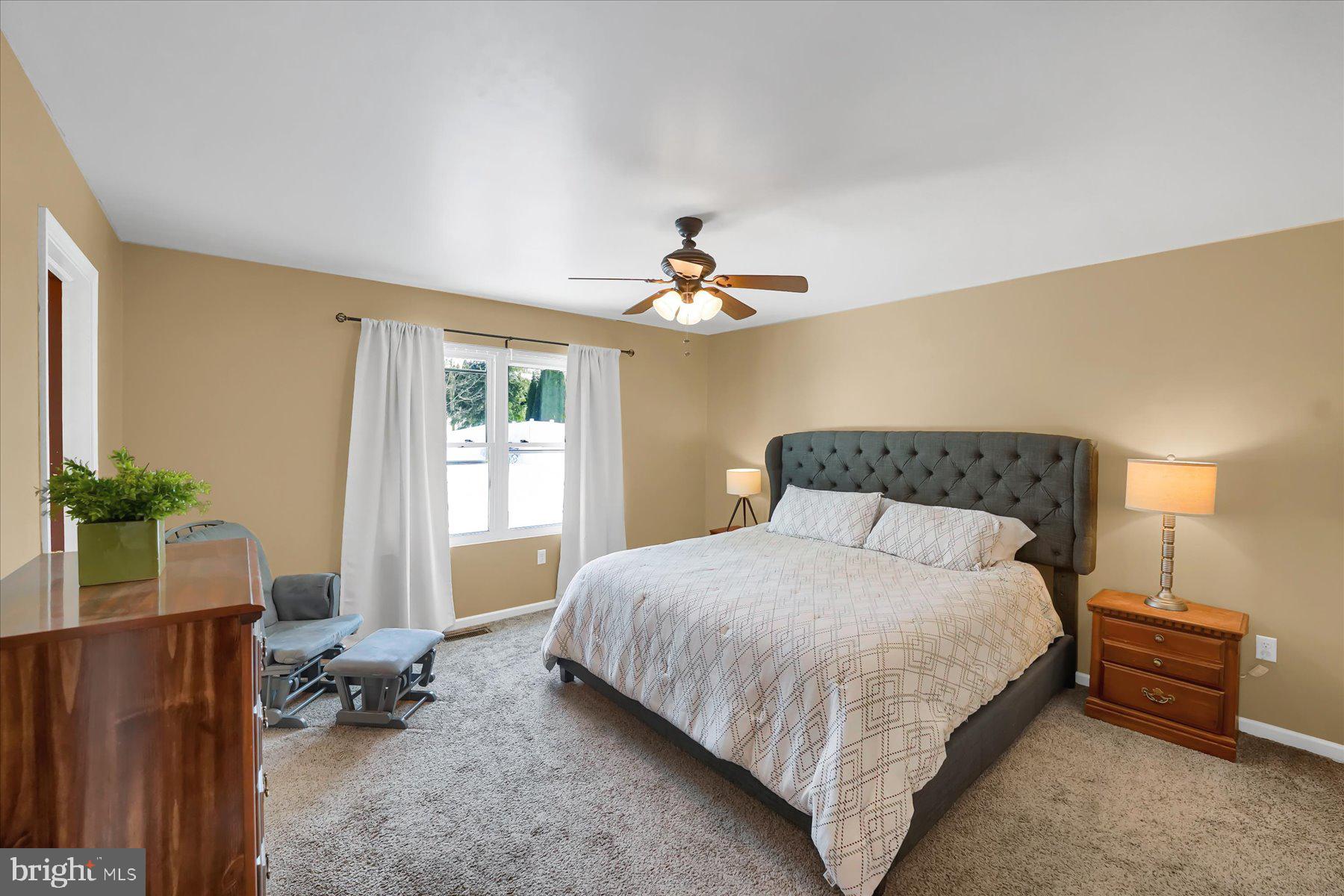 WHISPER RIDGE - Residential