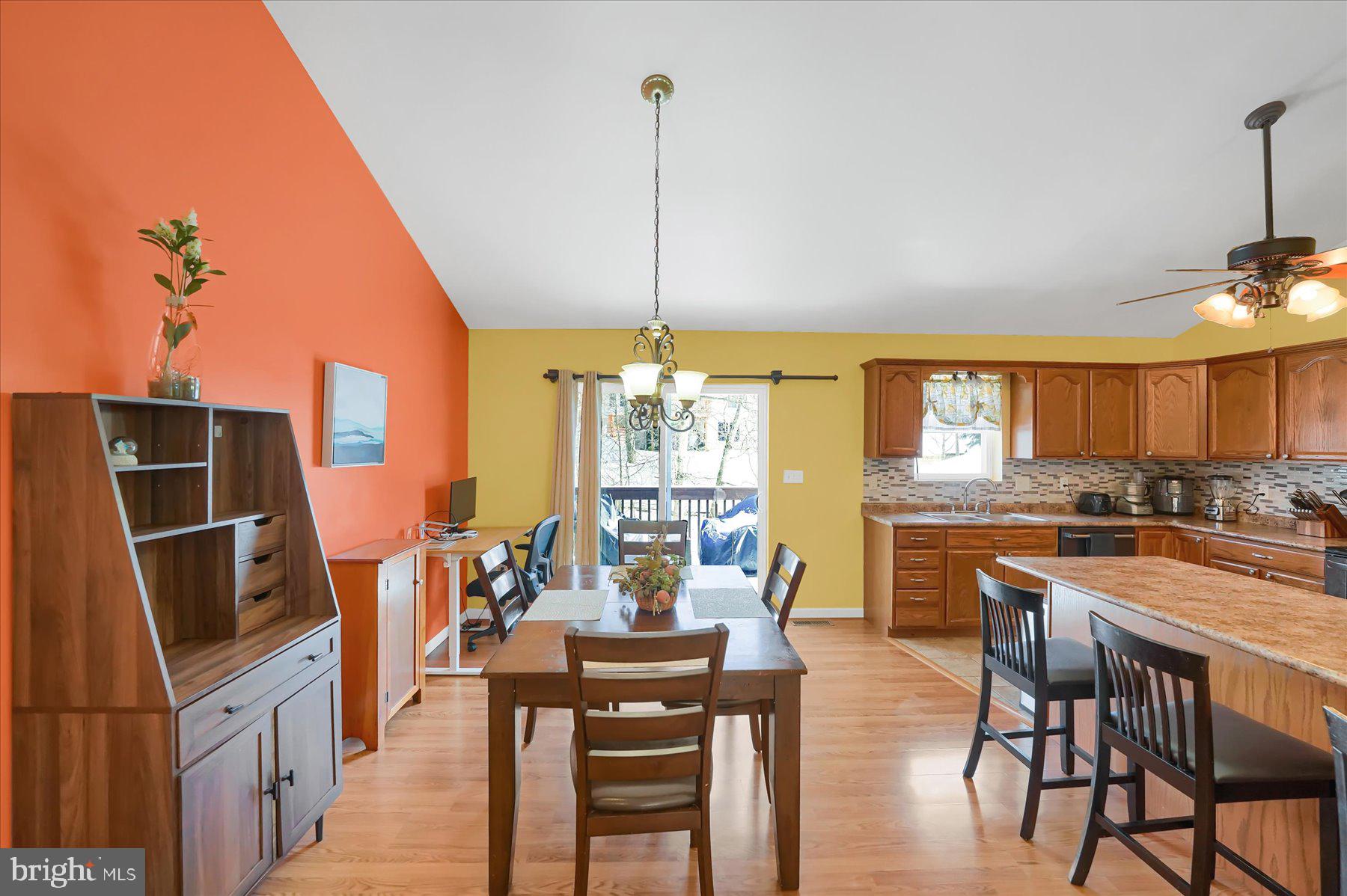 WHISPER RIDGE - Residential