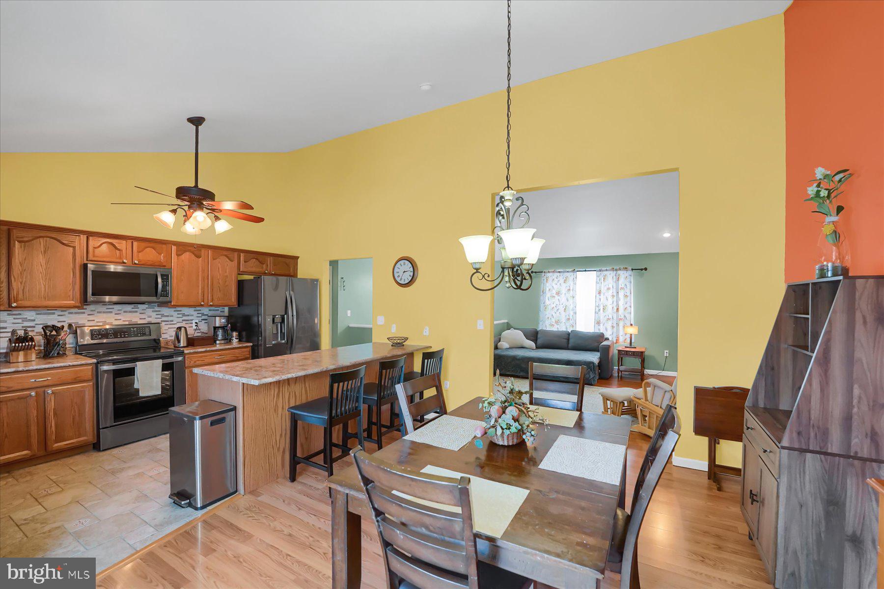 WHISPER RIDGE - Residential