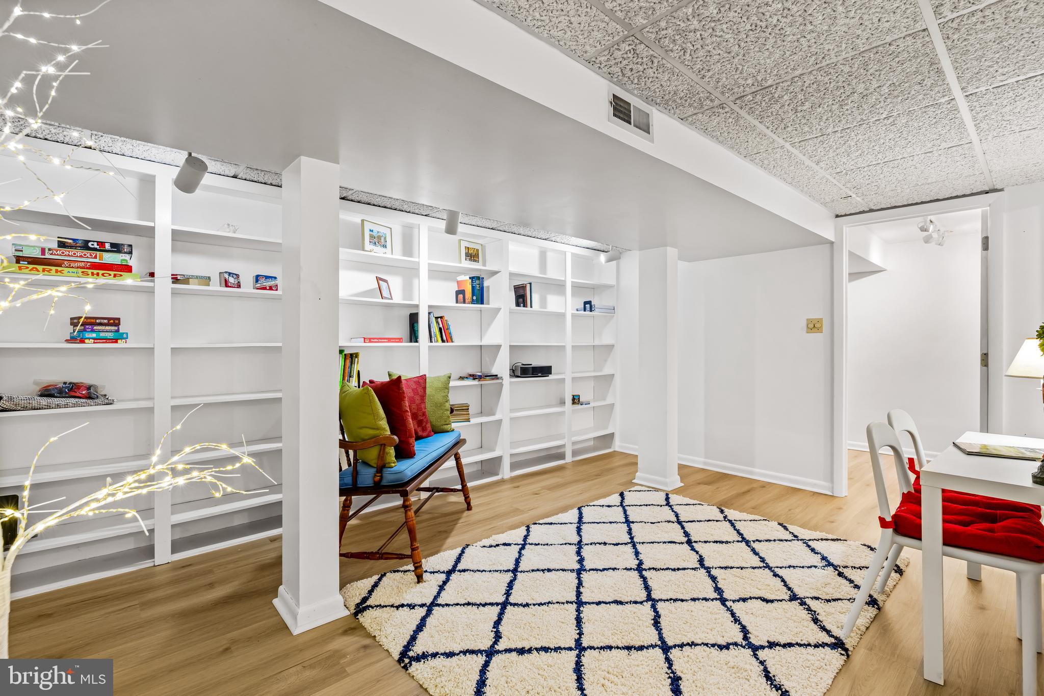 DULANEY FOREST - Residential