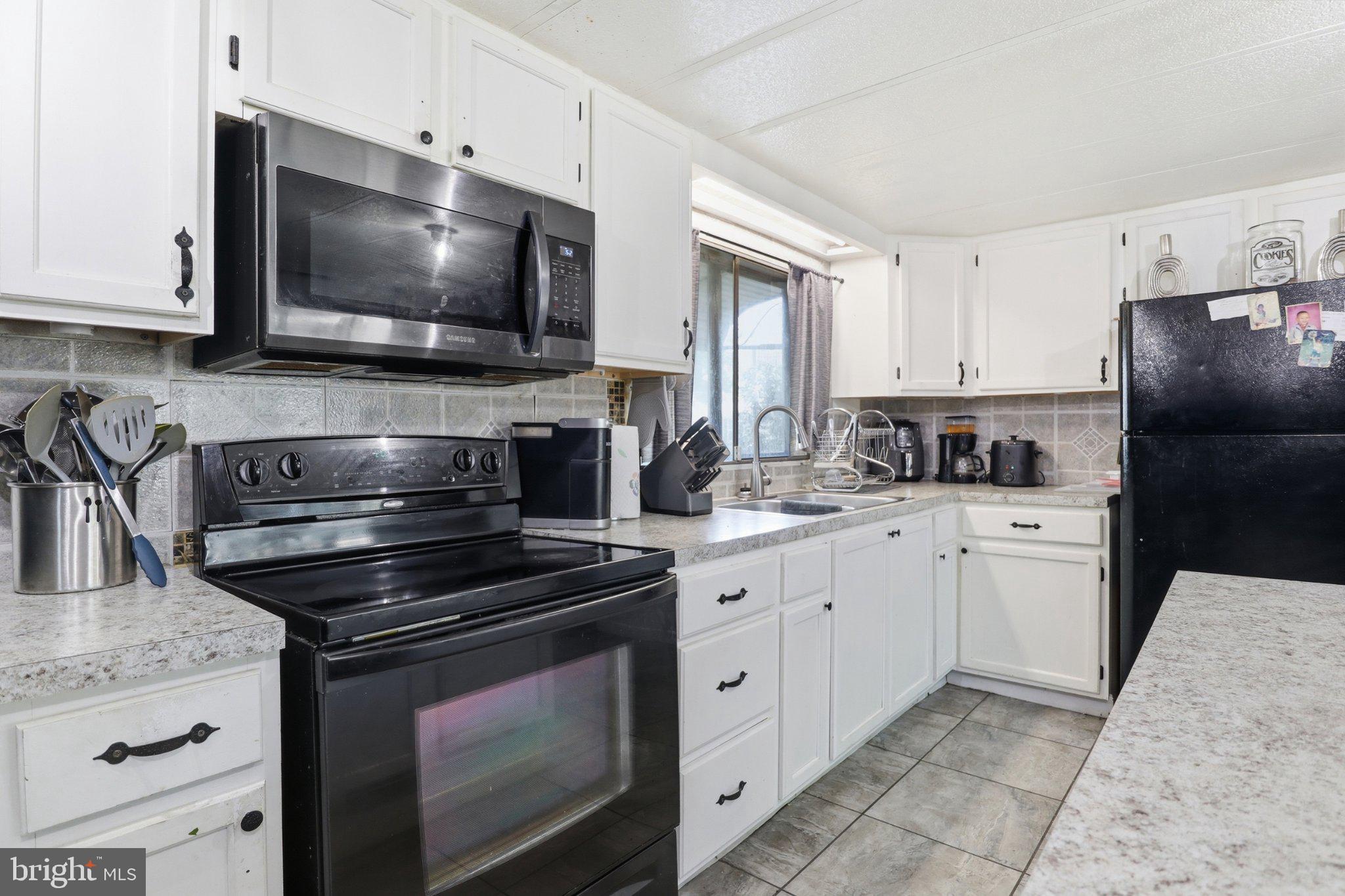 82 MALIBU BOULEVARD