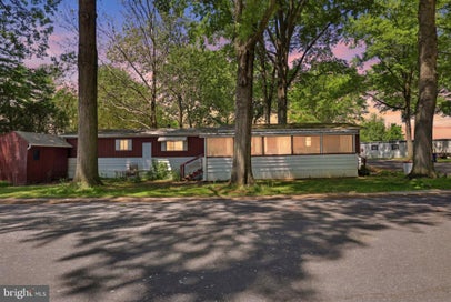 82 MALIBU BOULEVARD CARLISLE PA 17015