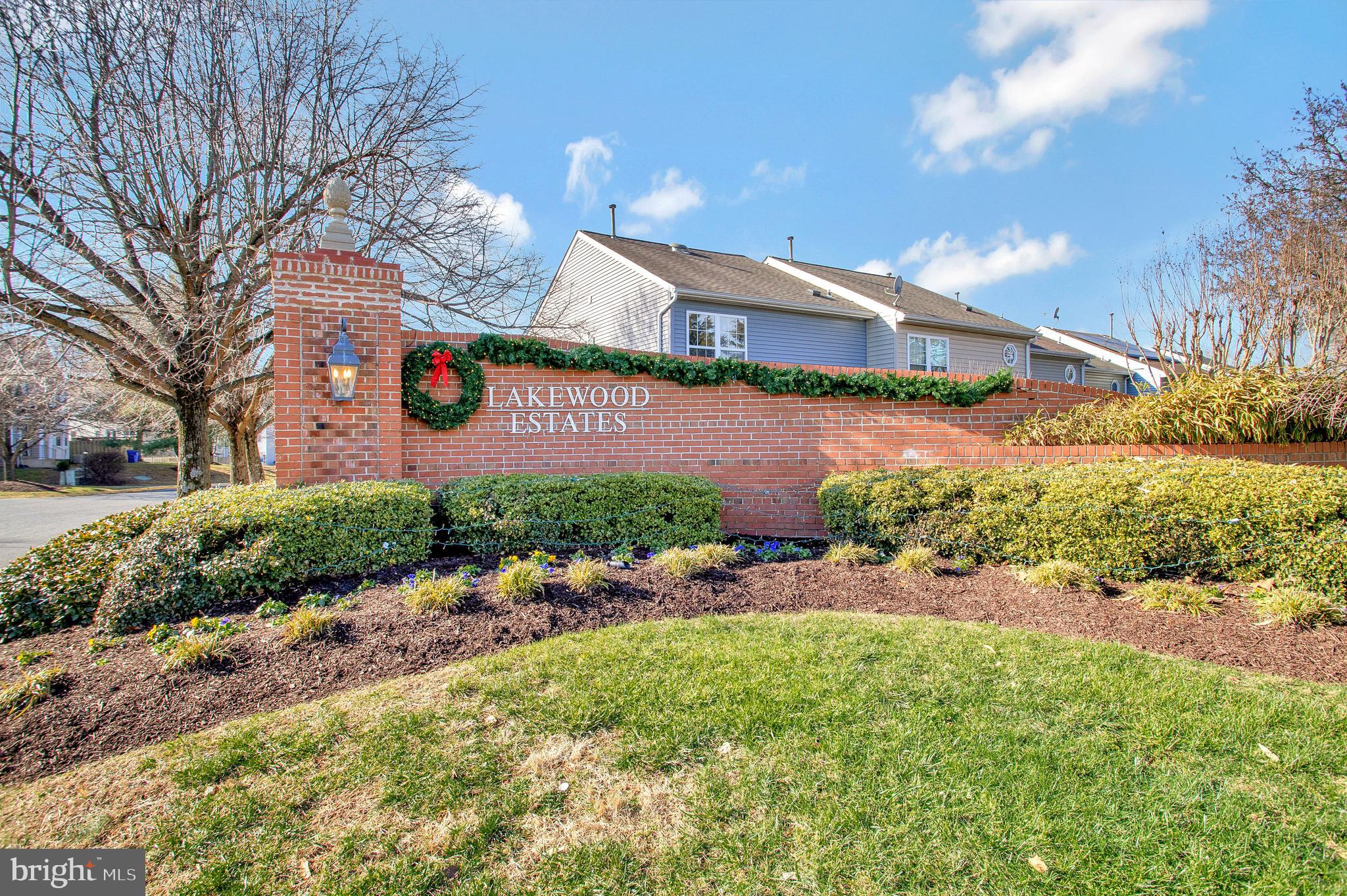 LAKEWOOD - Residential