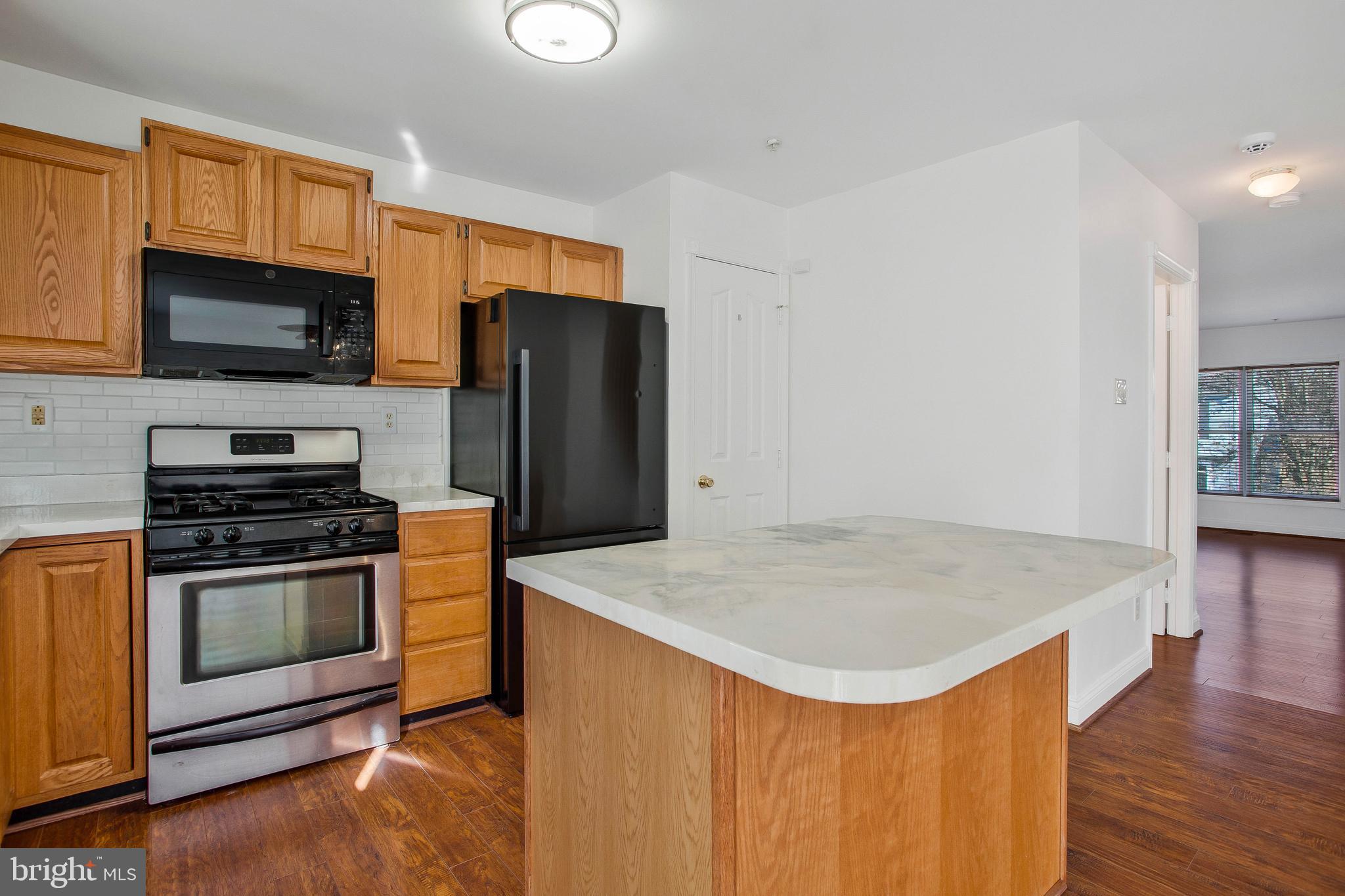 LAKEWOOD - Residential