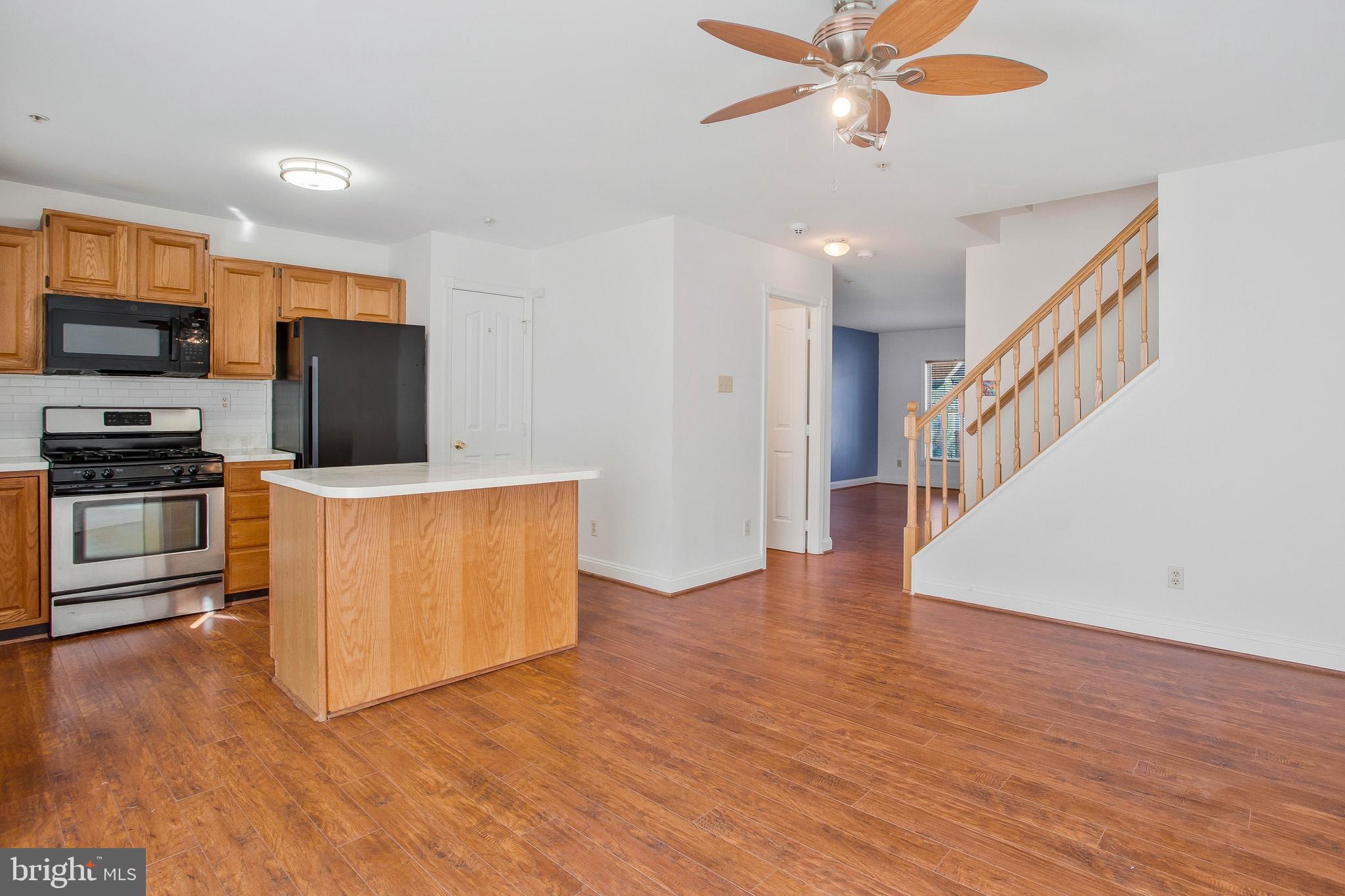 LAKEWOOD - Residential