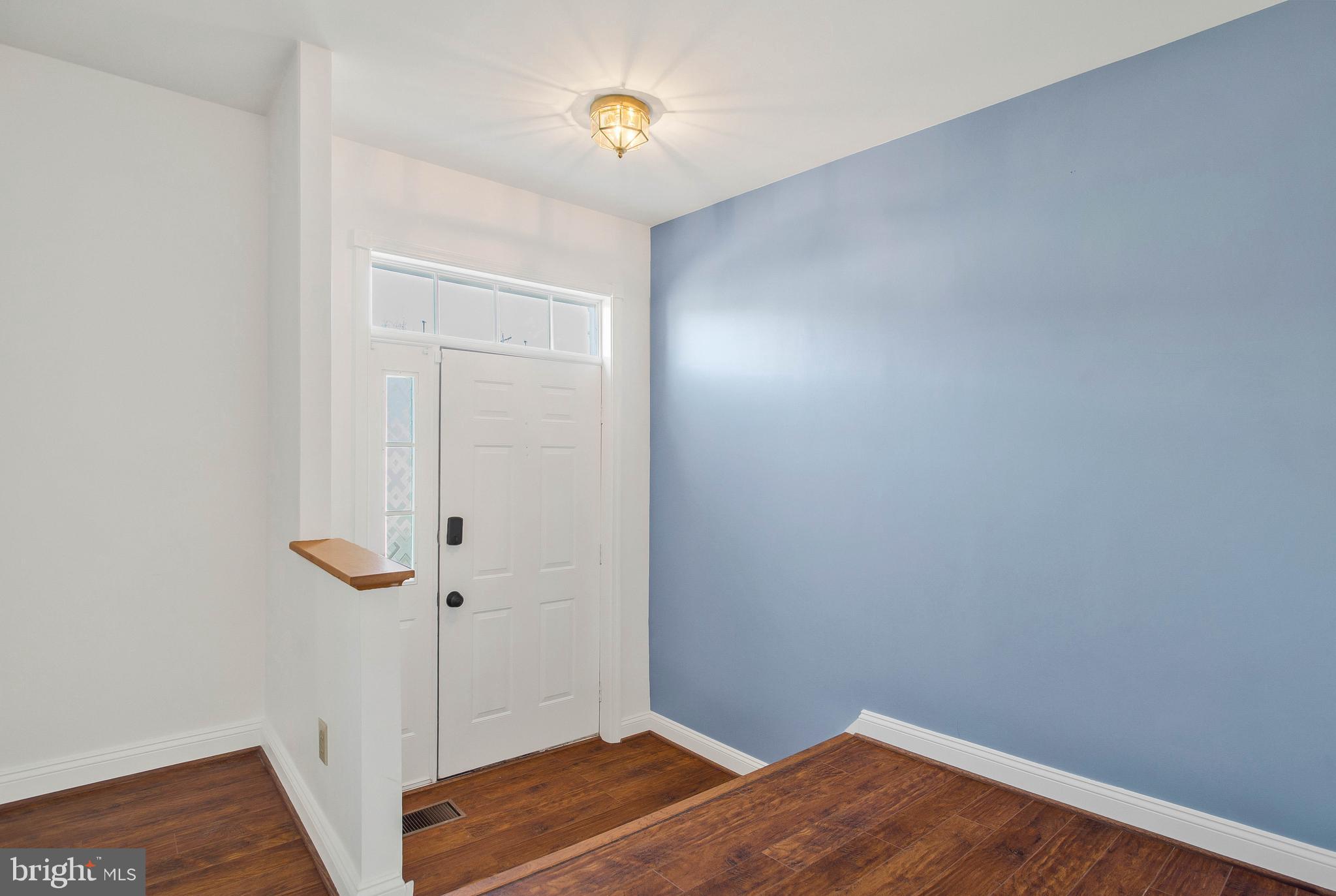 LAKEWOOD - Residential