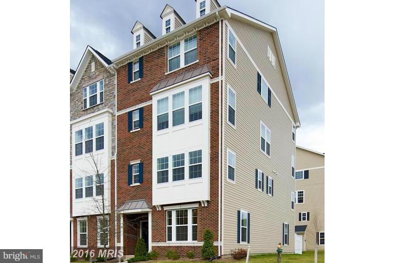 EAST GATE CONDOMINIUMS - Residential