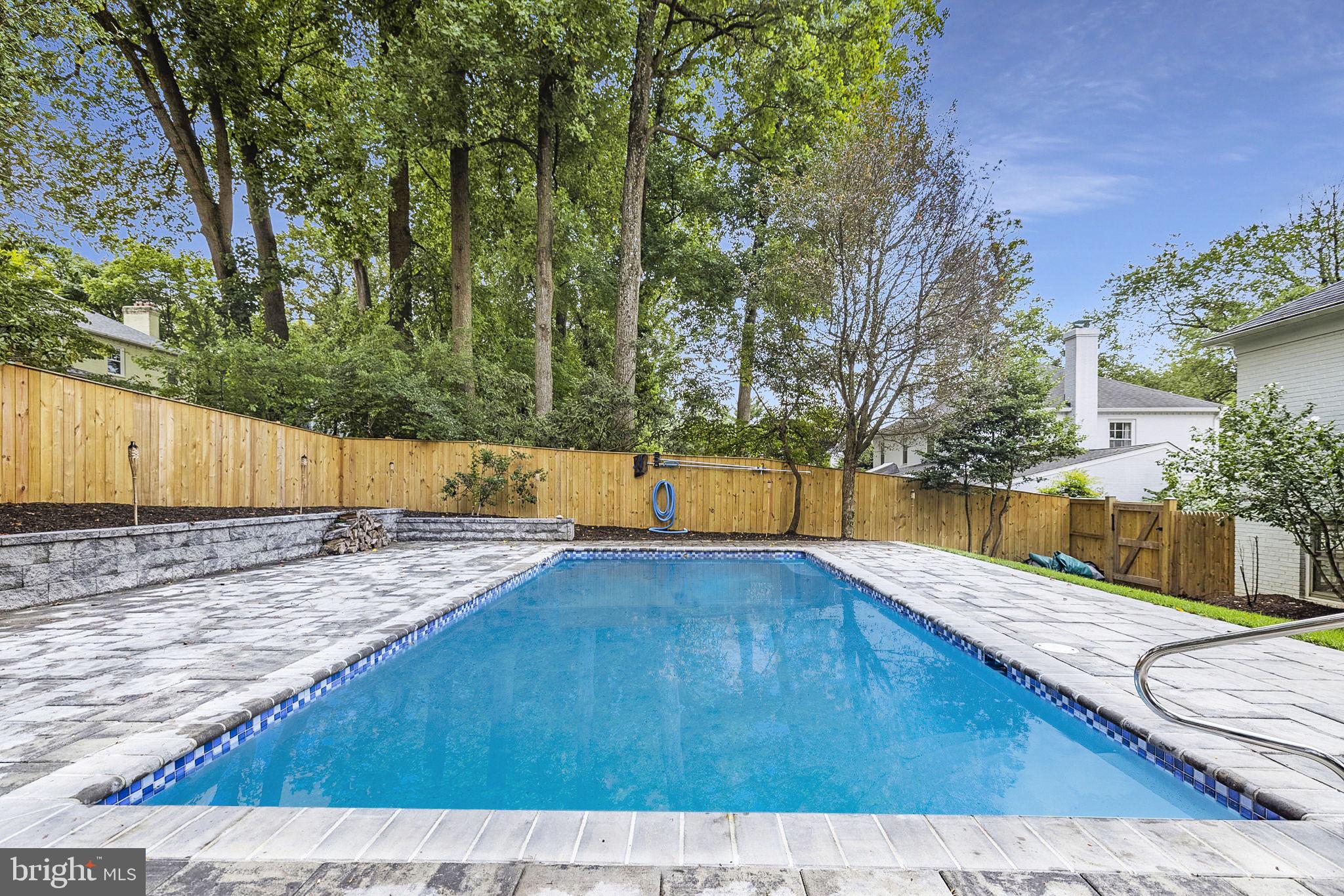 ROCK CREEK HILLS - Residential