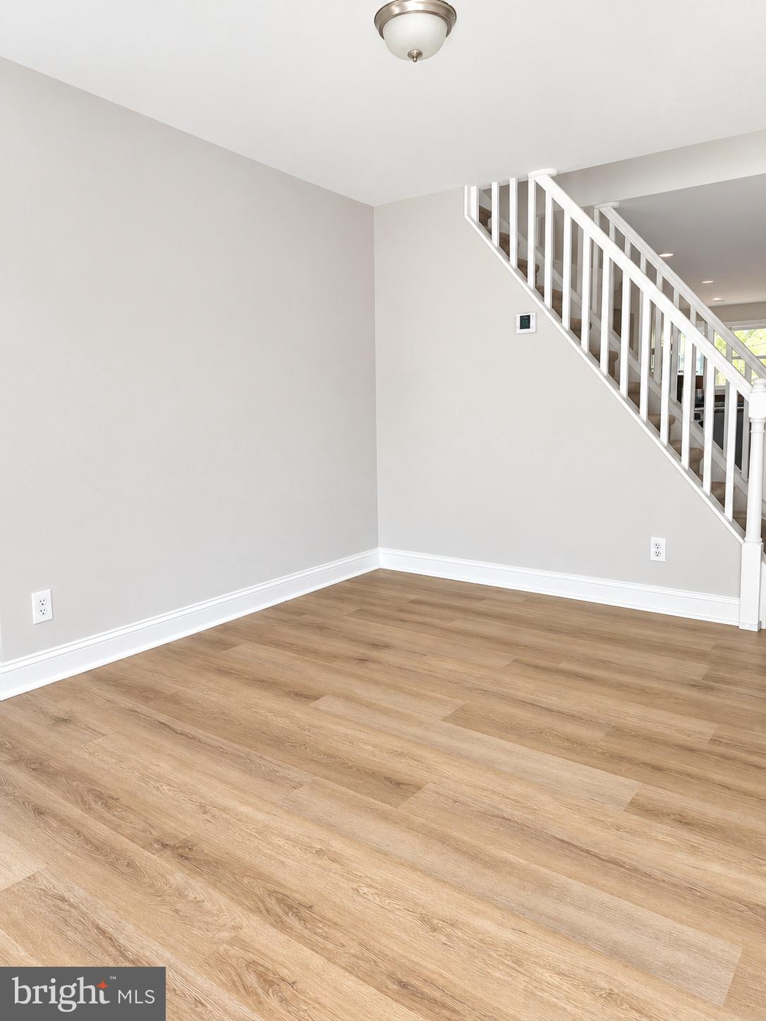 124 W AIRY STREET