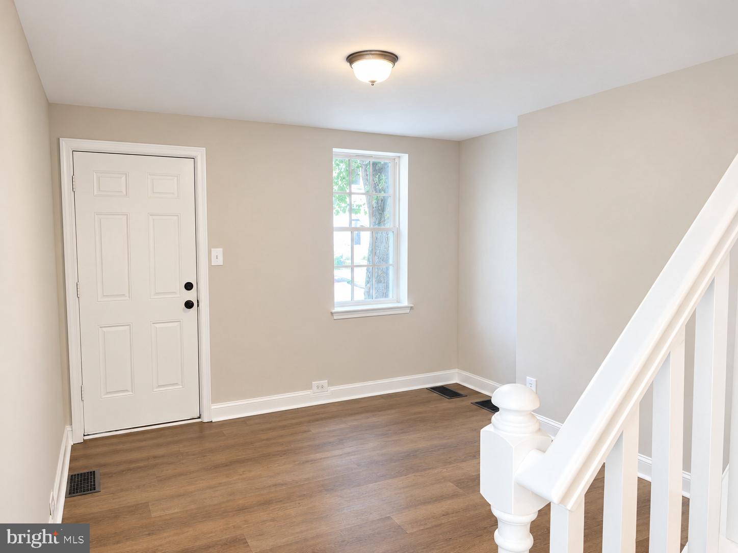 124 W AIRY STREET