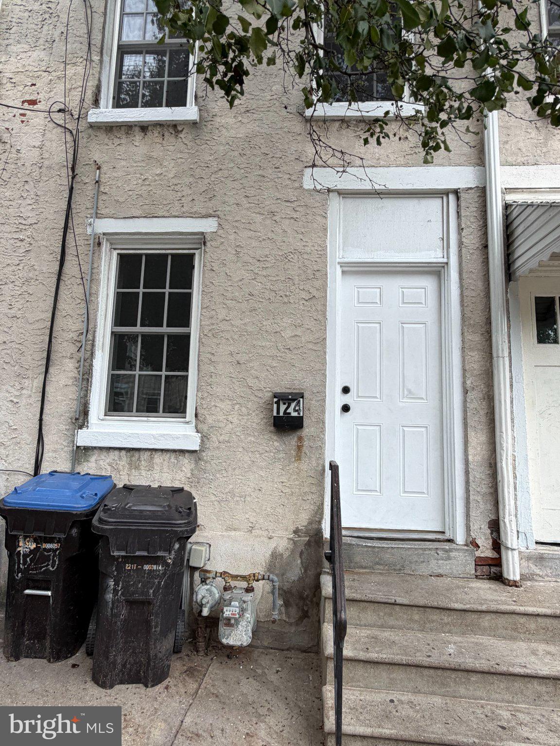 124 W AIRY STREET