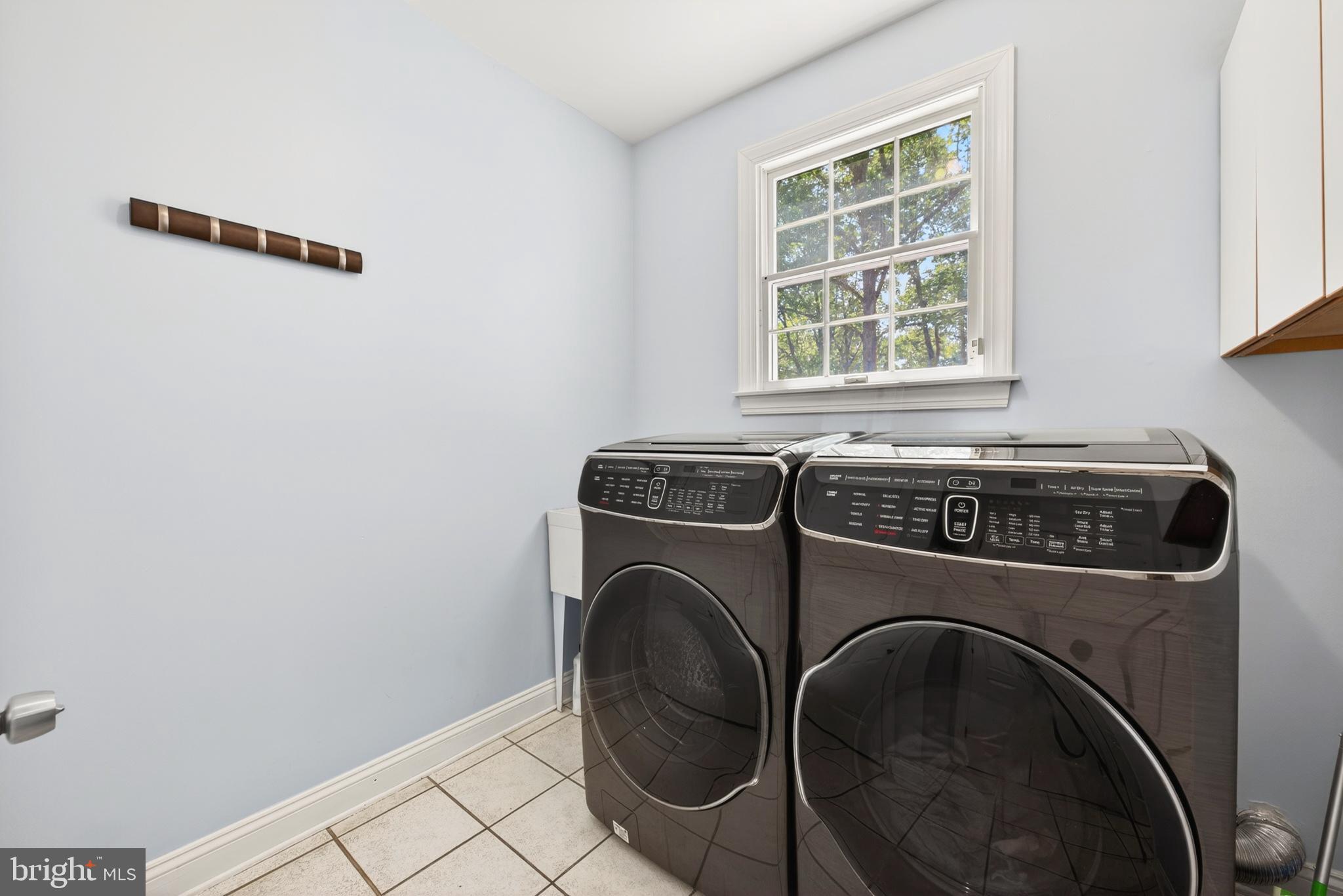 POTOMAC GROVE - Residential