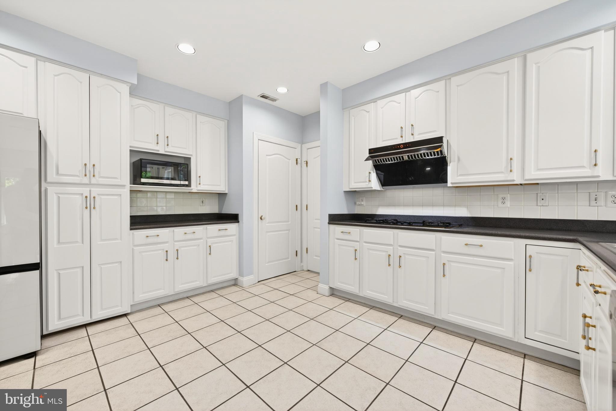 POTOMAC GROVE - Residential