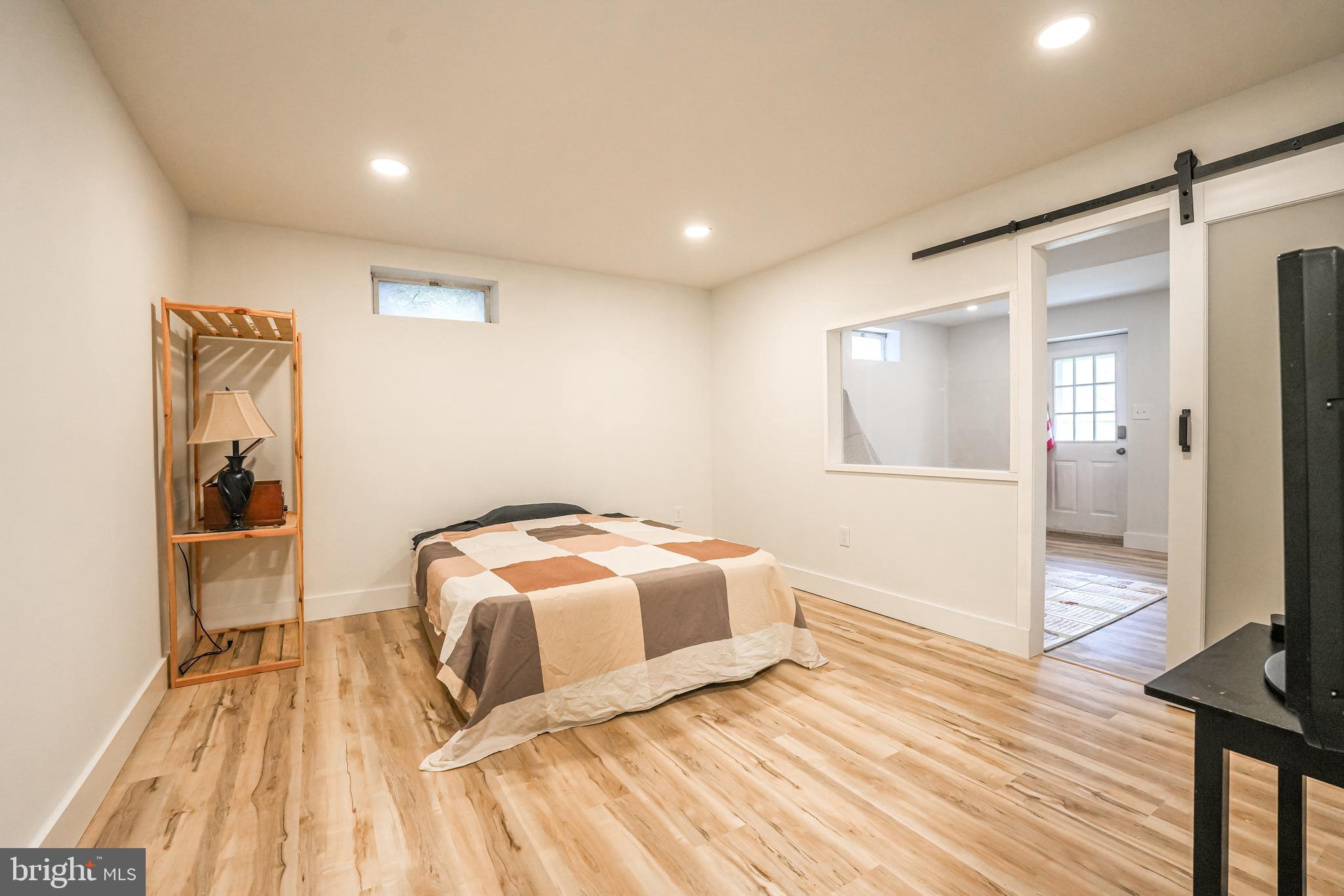 NEWINGTON FOREST - Residential Lease