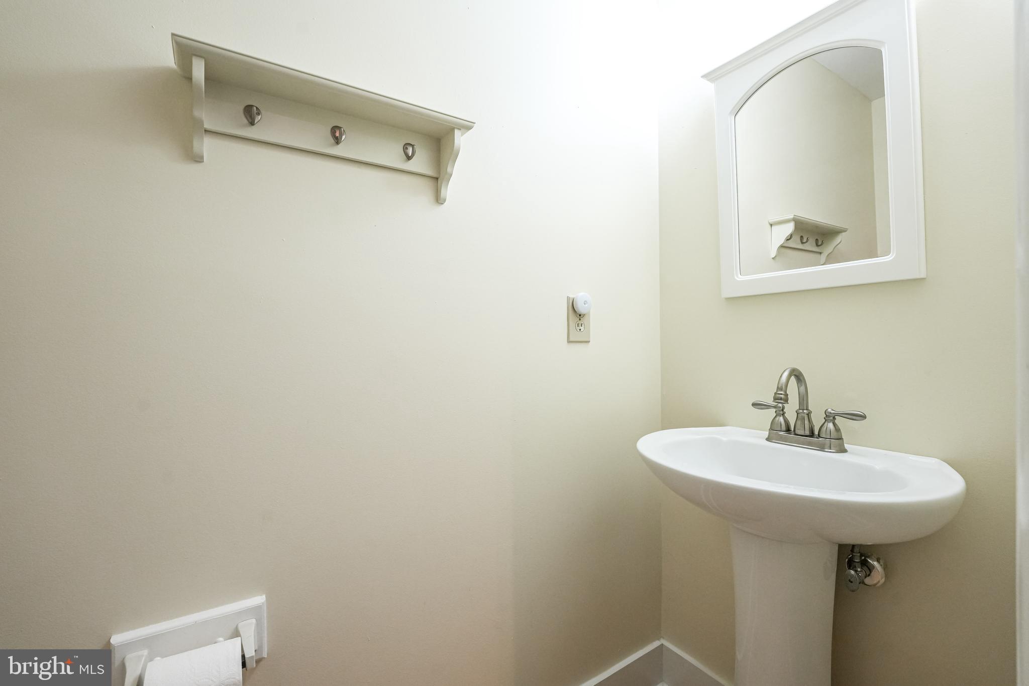 NEWINGTON FOREST - Residential Lease