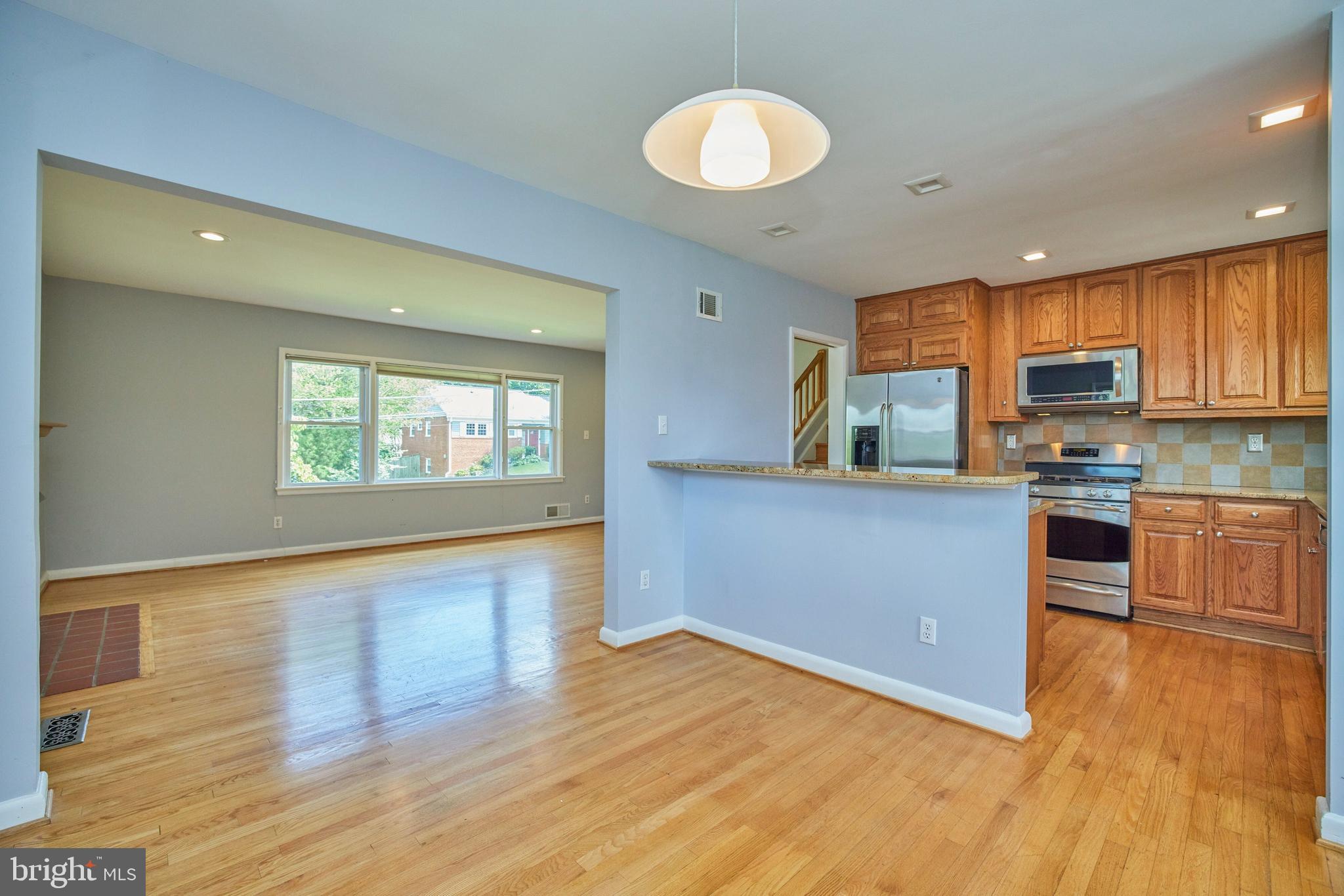 BOULEVARD MANOR - Residential Lease