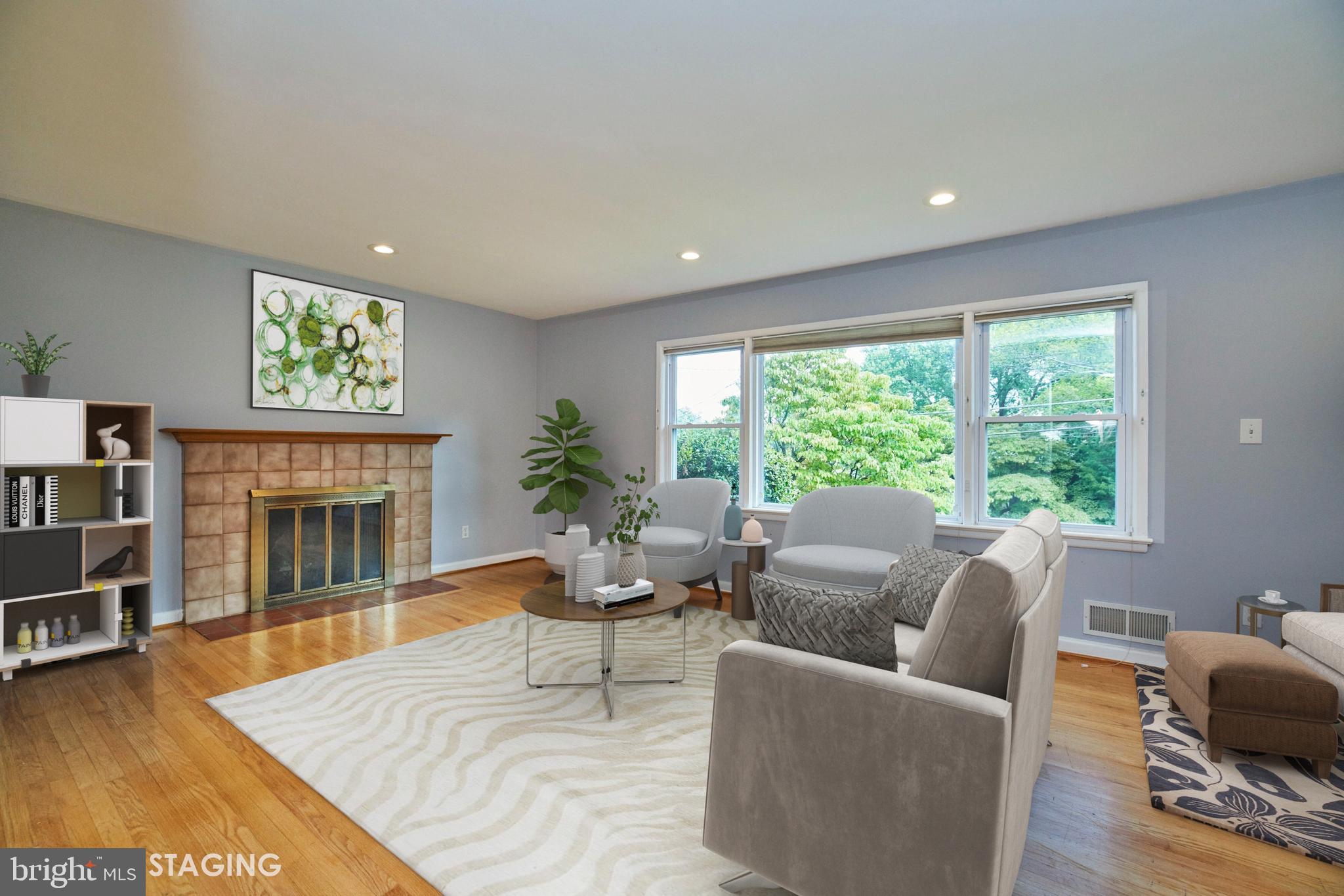 BOULEVARD MANOR - Residential Lease