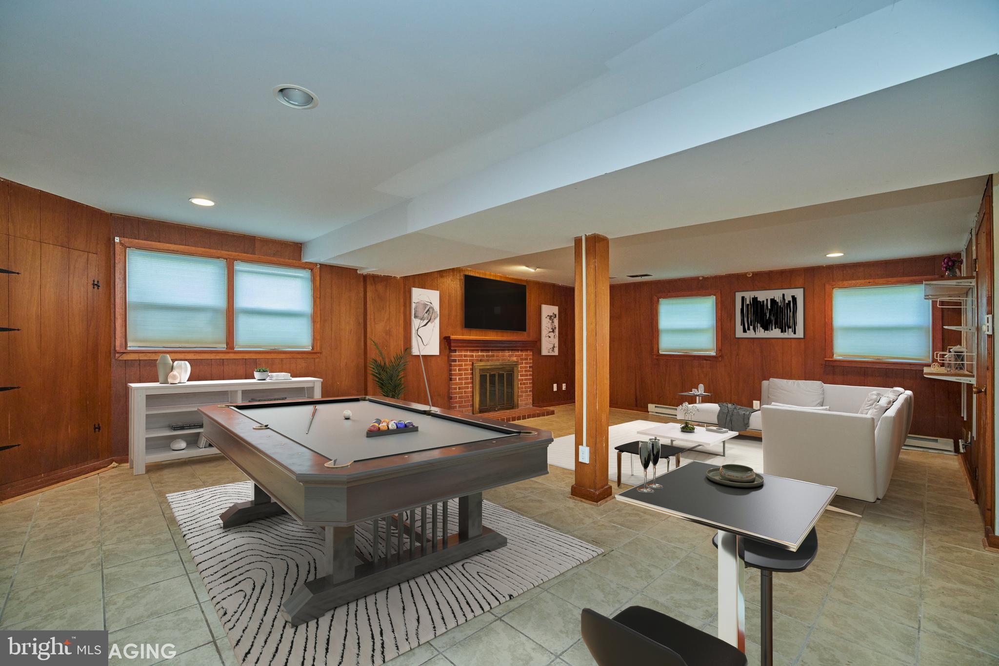 BOULEVARD MANOR - Residential Lease