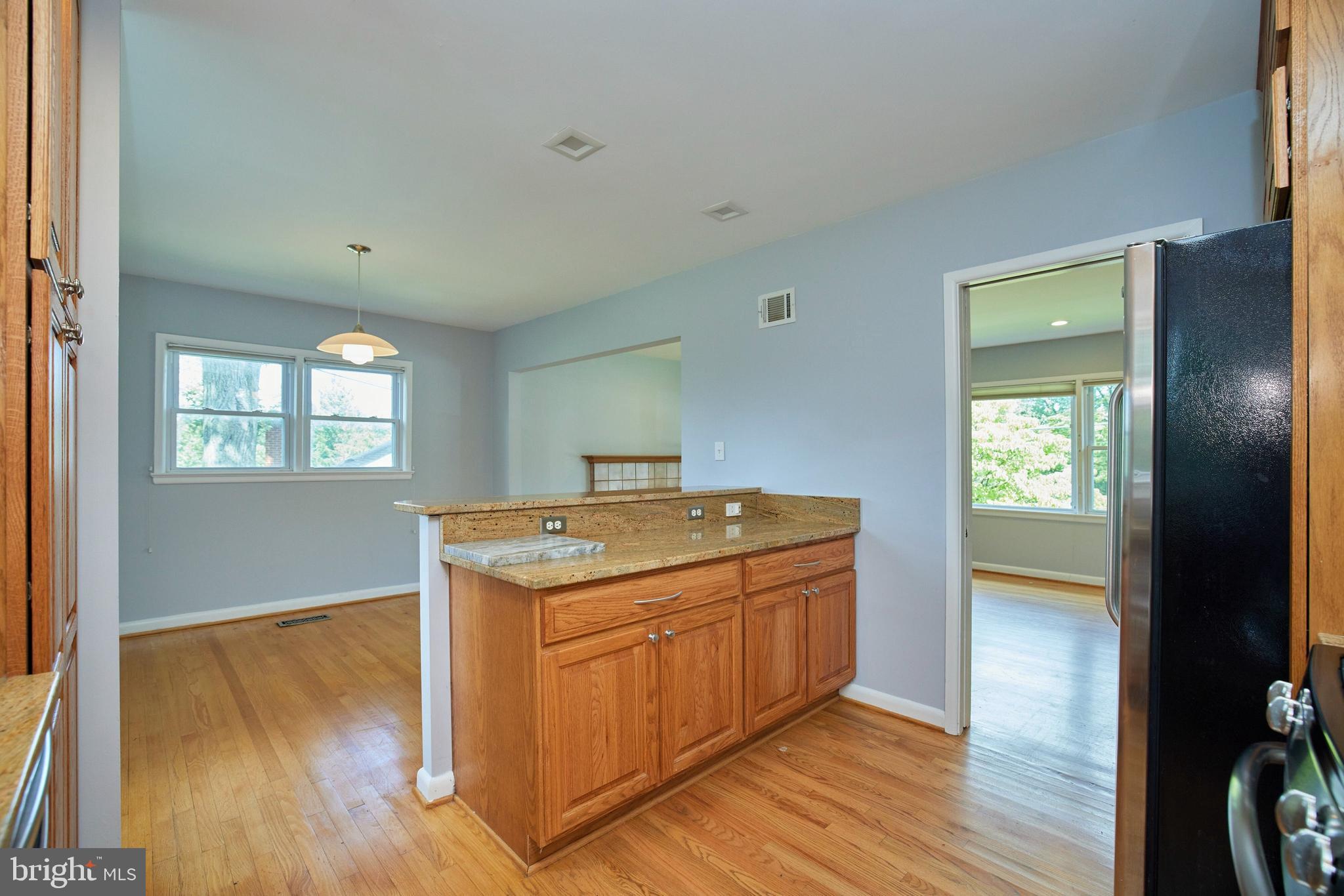 BOULEVARD MANOR - Residential Lease