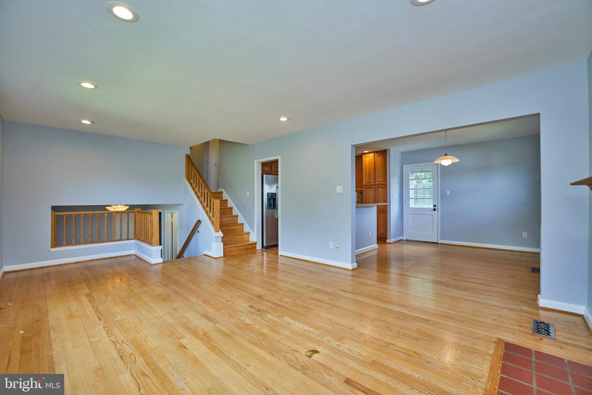 BOULEVARD MANOR - Residential Lease