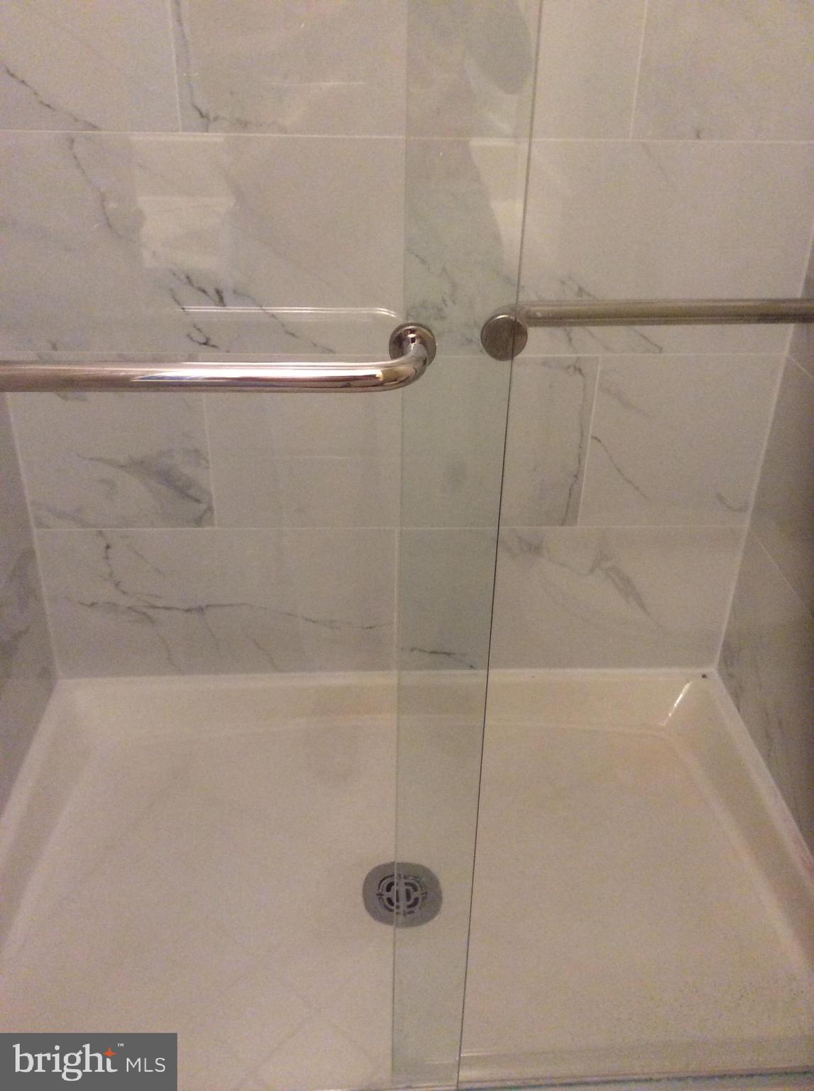 EVERGREEN ESTATES - Residential Lease