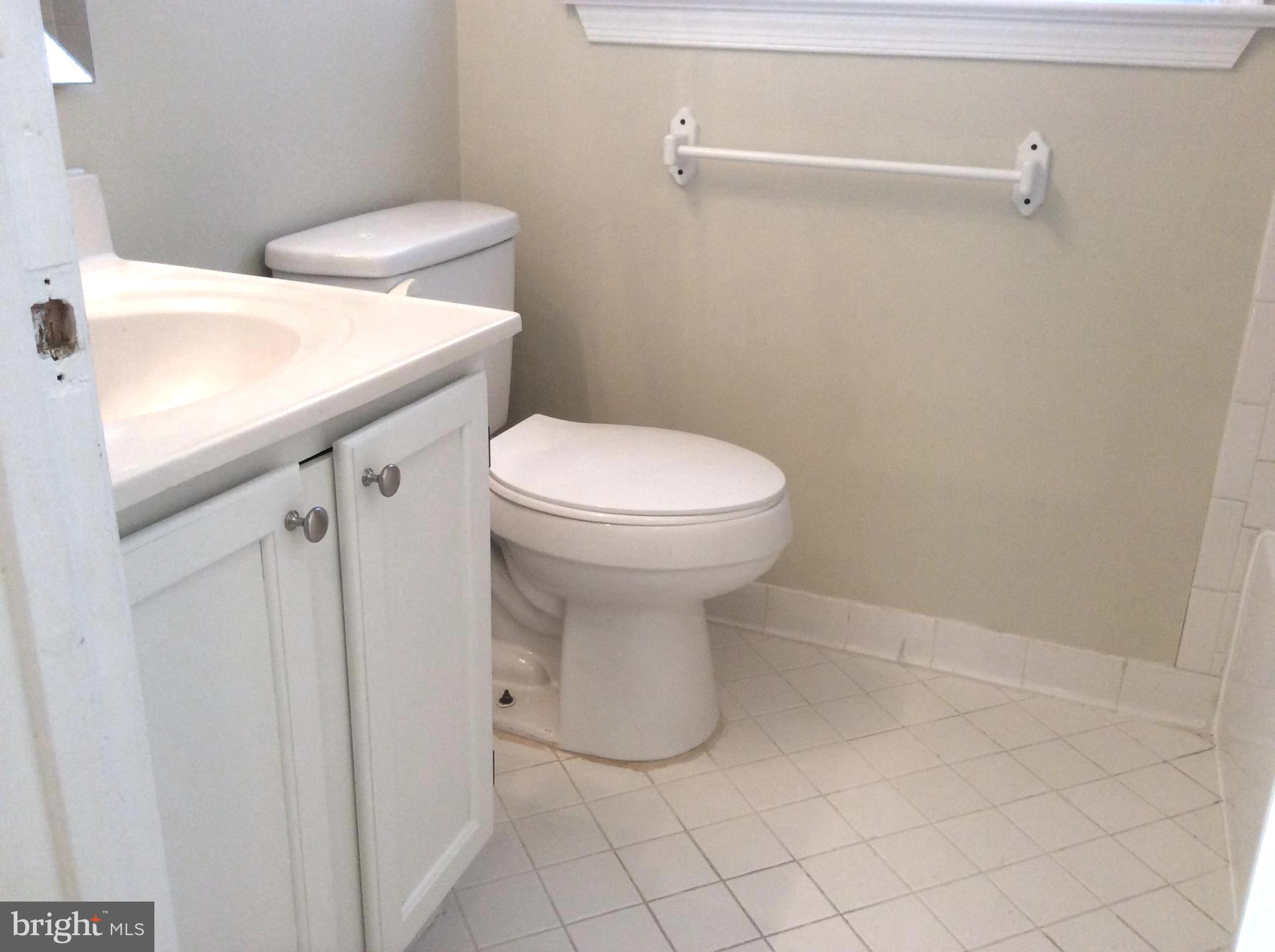 EVERGREEN ESTATES - Residential Lease