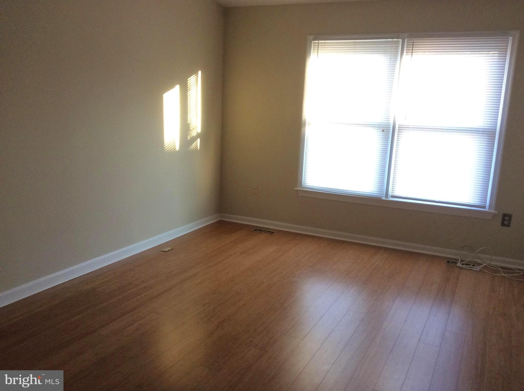 EVERGREEN ESTATES - Residential Lease