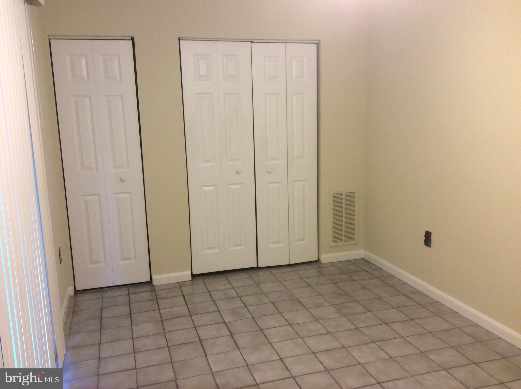 EVERGREEN ESTATES - Residential Lease