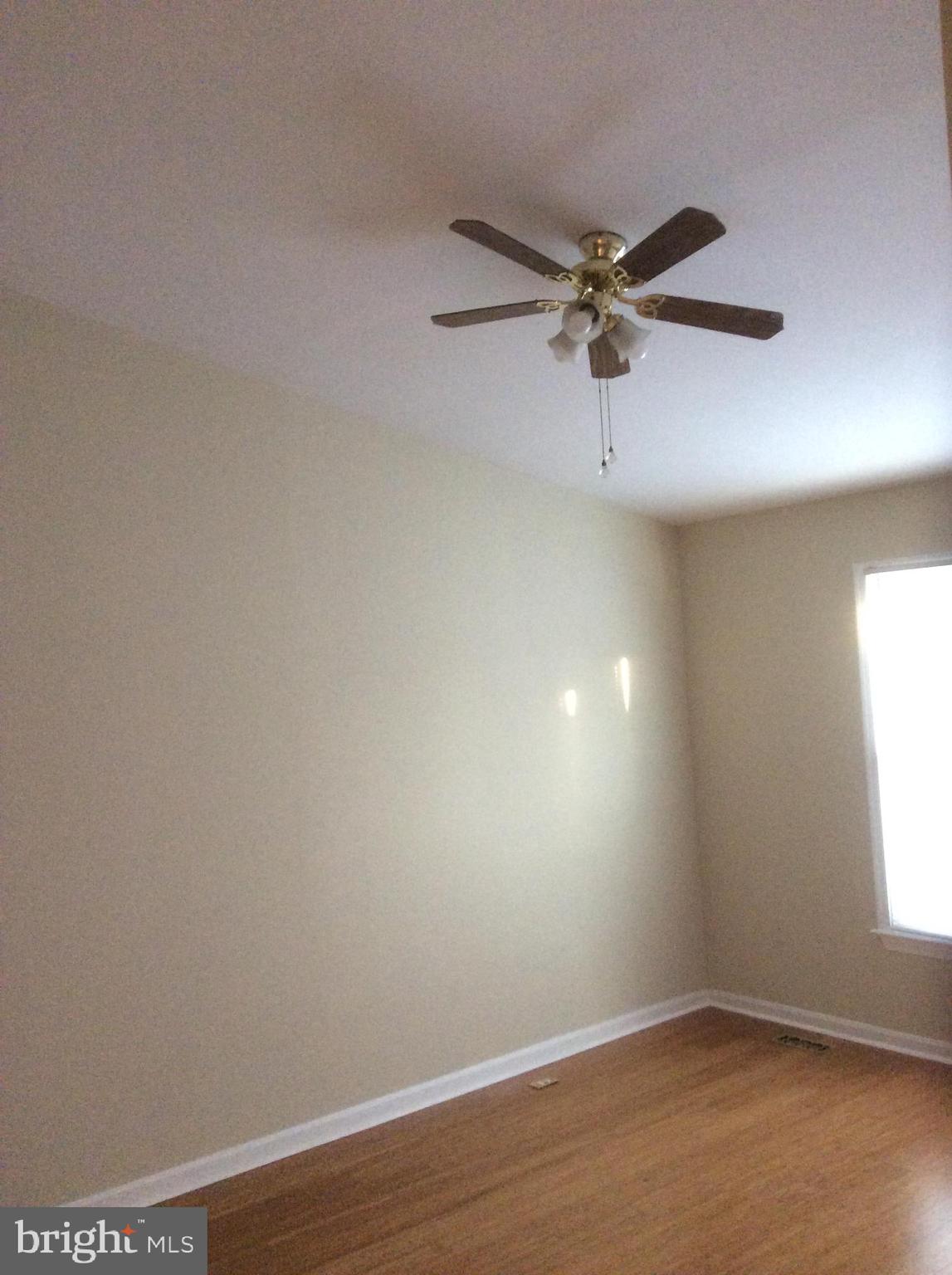 EVERGREEN ESTATES - Residential Lease