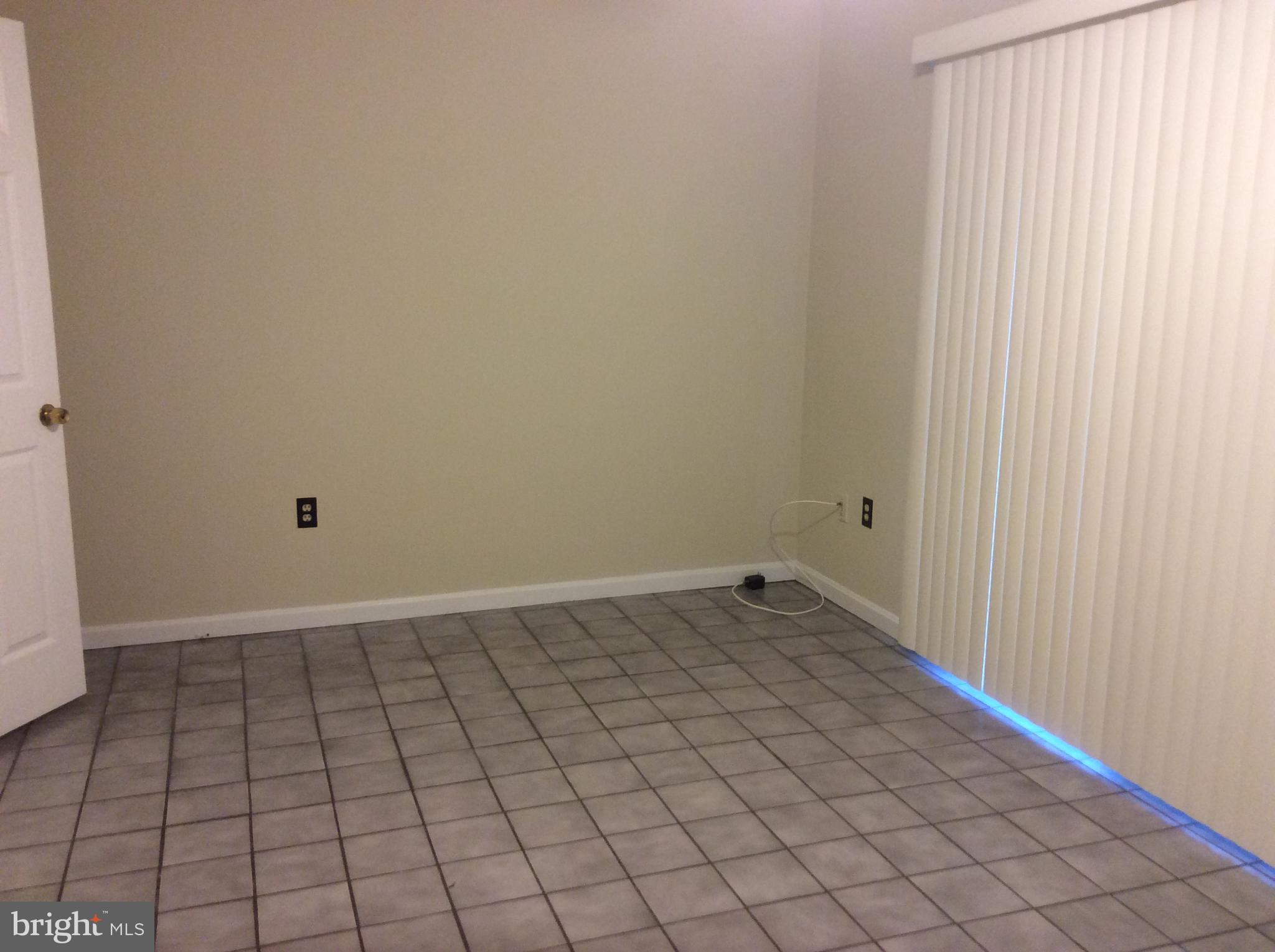 EVERGREEN ESTATES - Residential Lease