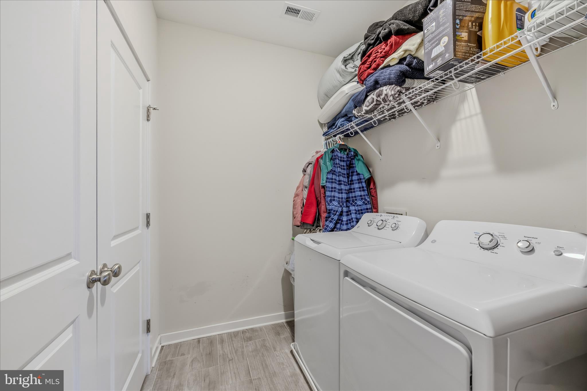 RED HILL - Residential