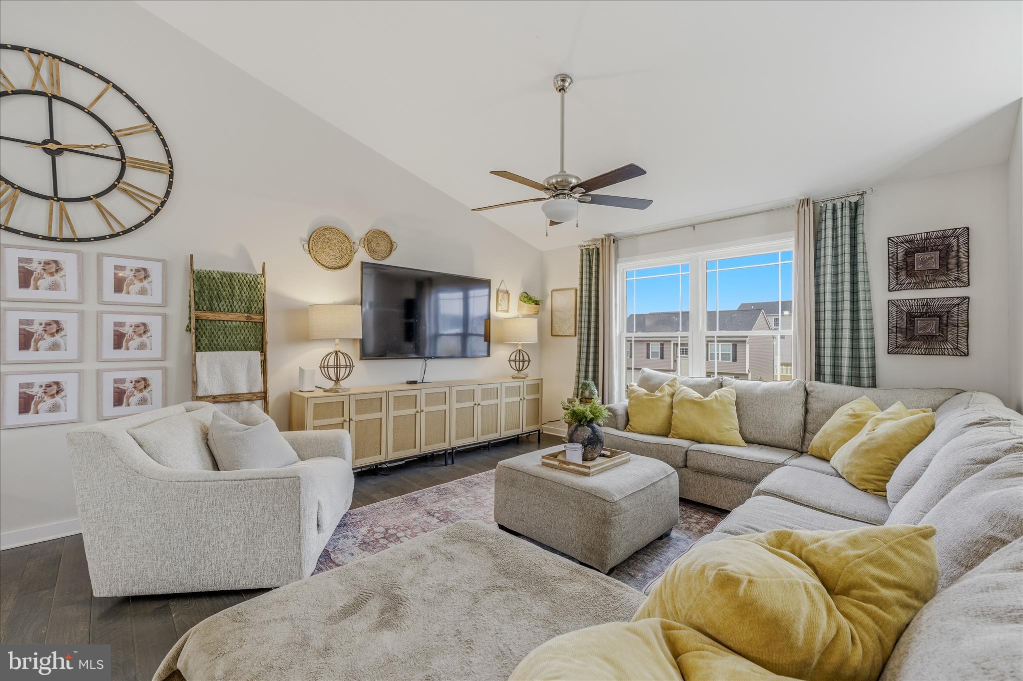 RED HILL - Residential