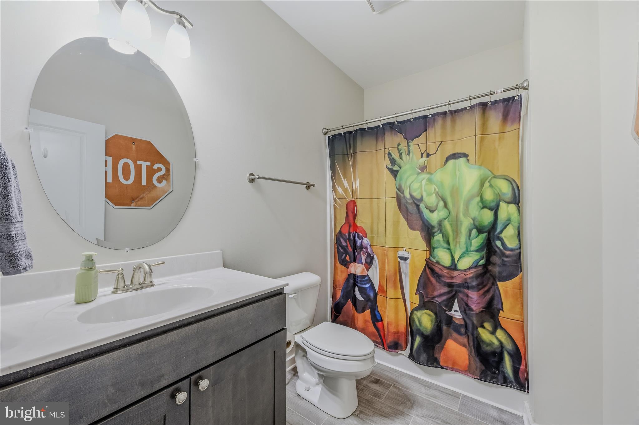 RED HILL - Residential