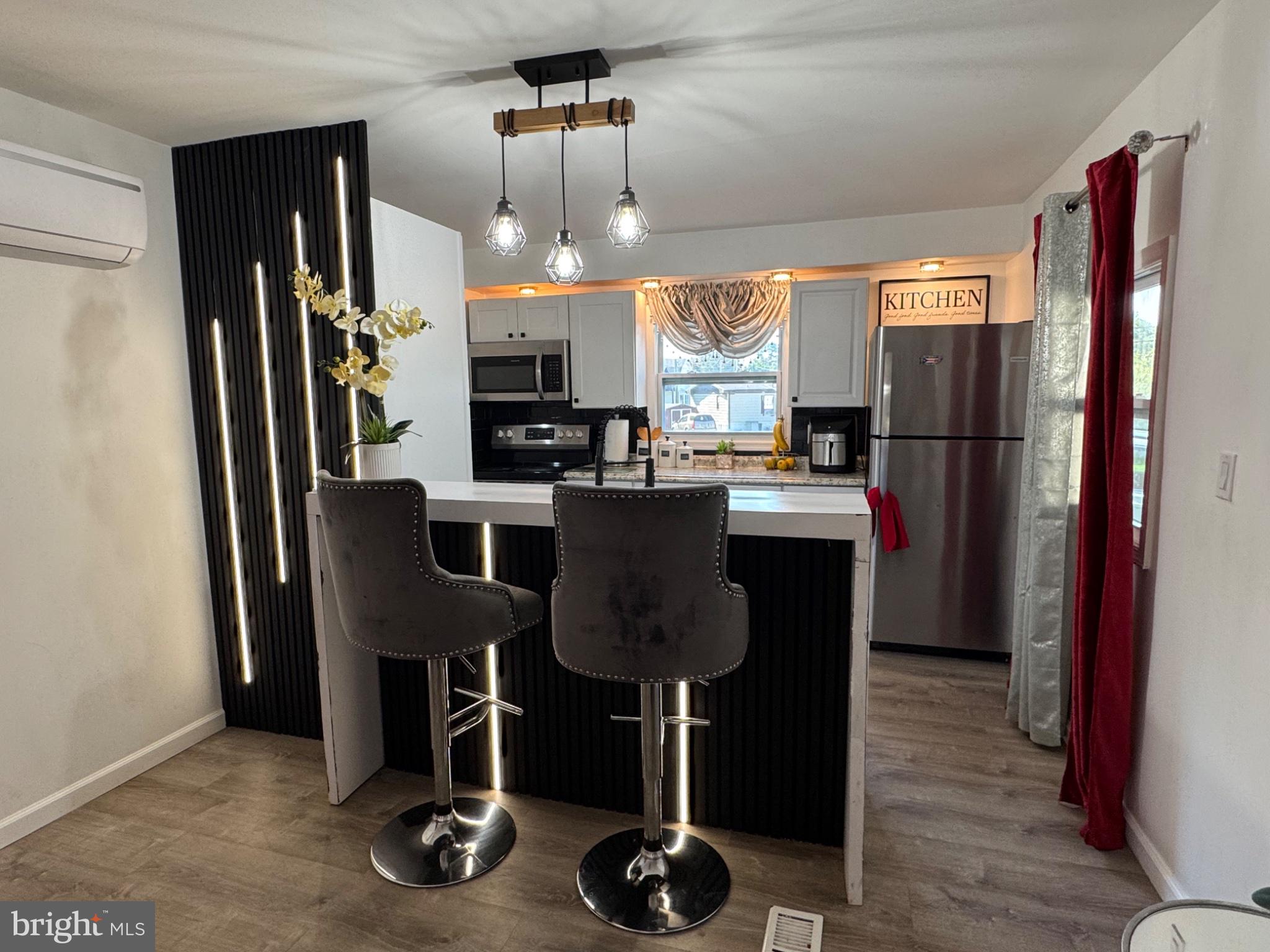RIDGEWAY MOBILE PARK - Residential