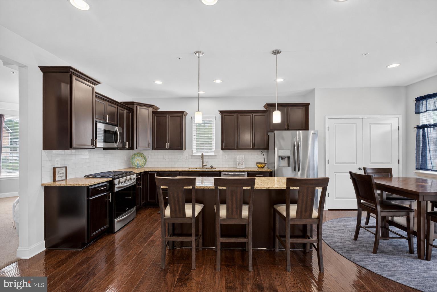 11077 MCINTOSH COURT