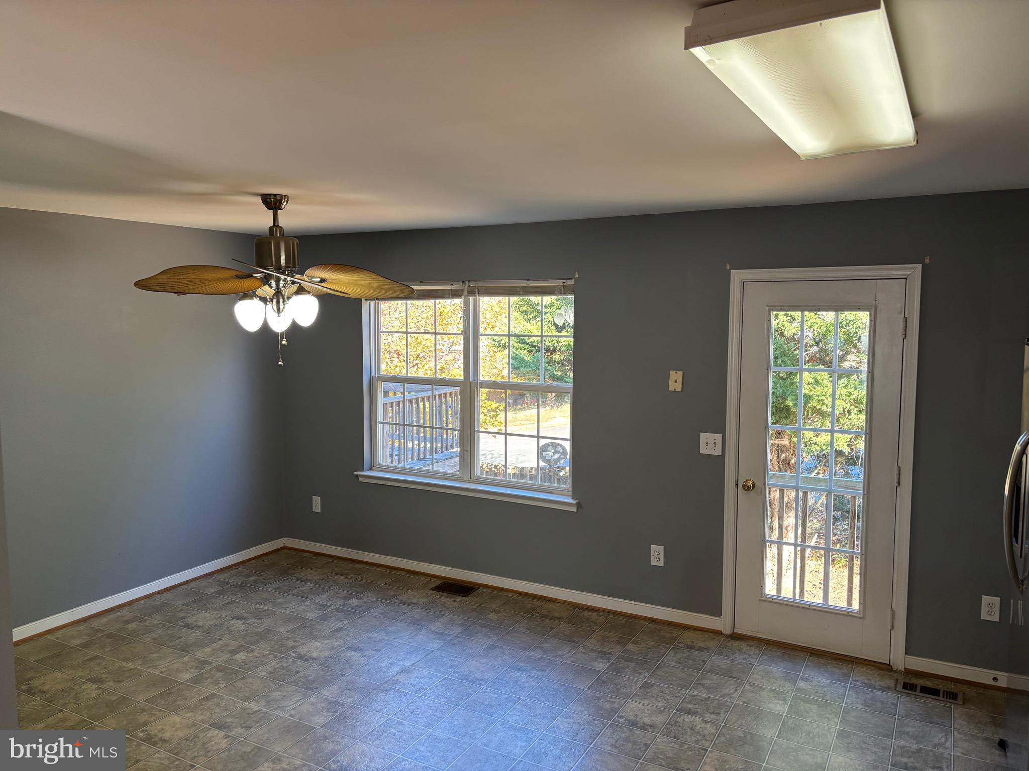 STONE RIVER - Residential