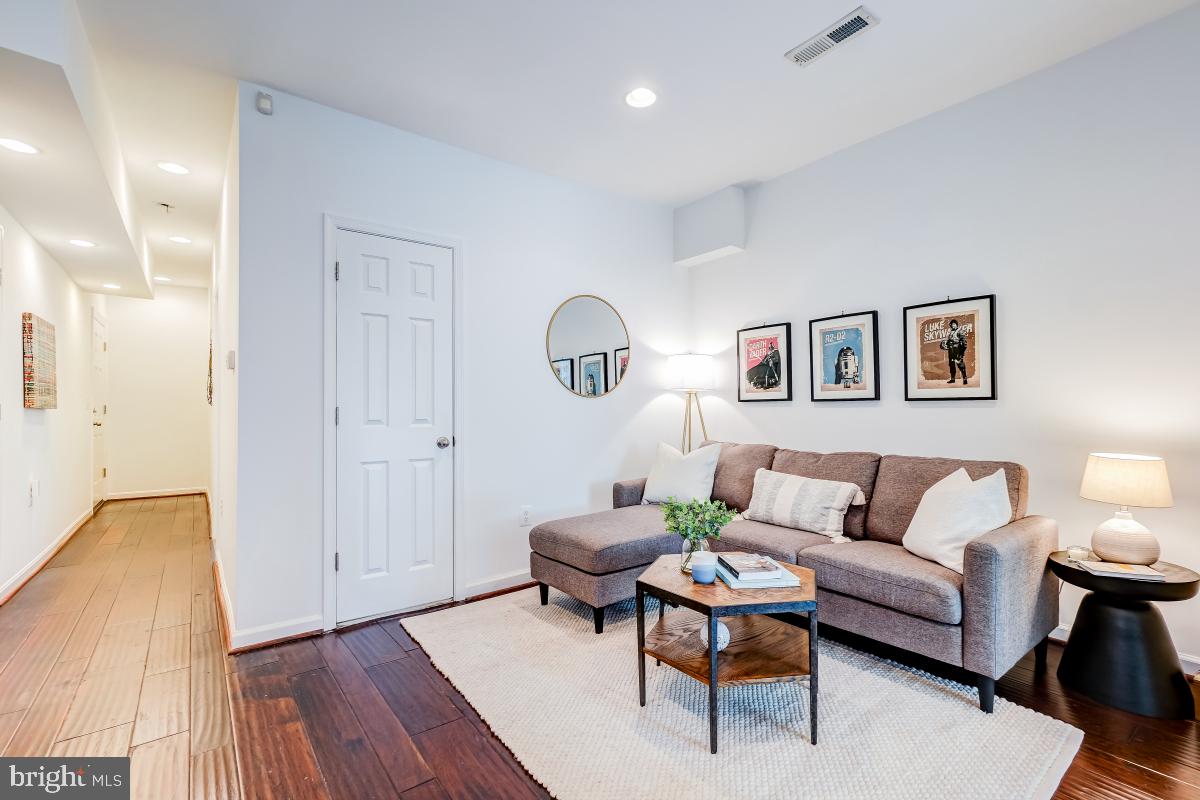 1717 W VIRGINIA AVENUE NE 101