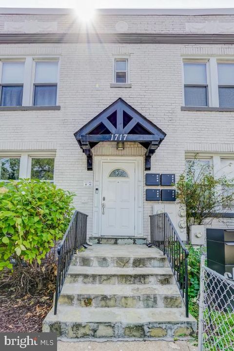 1717 W VIRGINIA AVENUE NE 101 WASHINGTON DC 20002