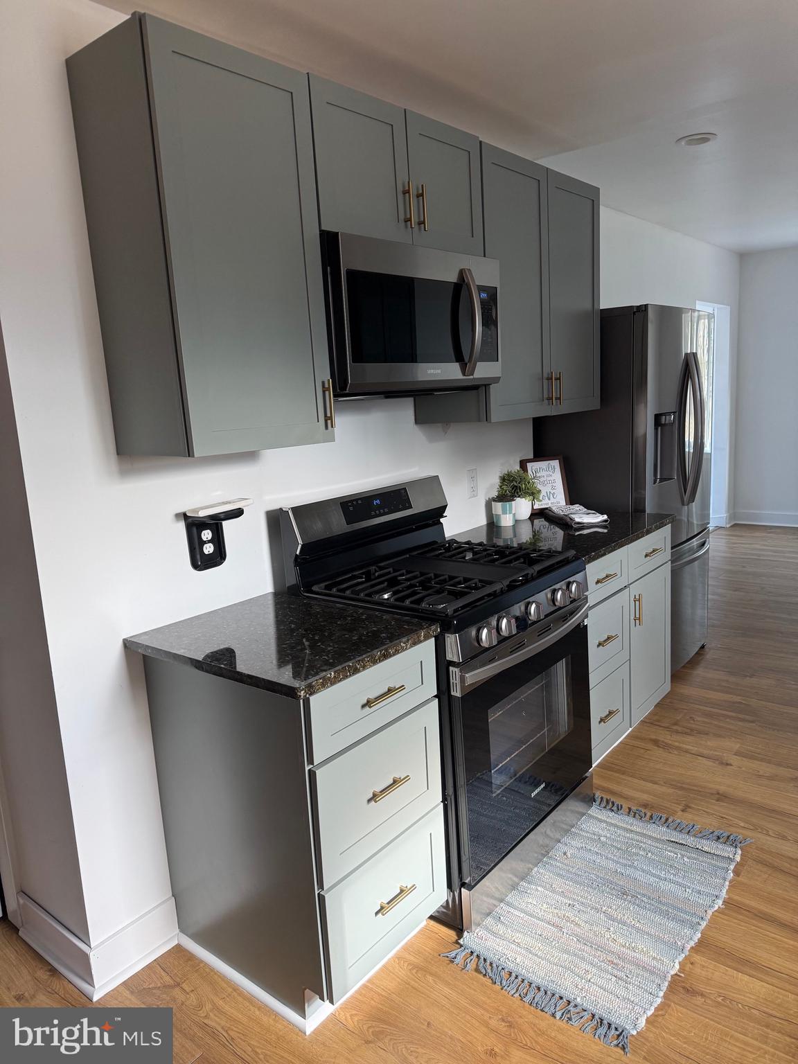 FAIRLEE - Residential