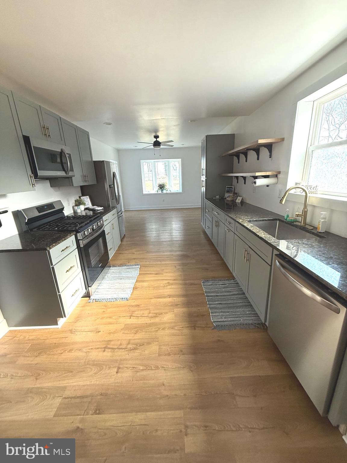 FAIRLEE - Residential