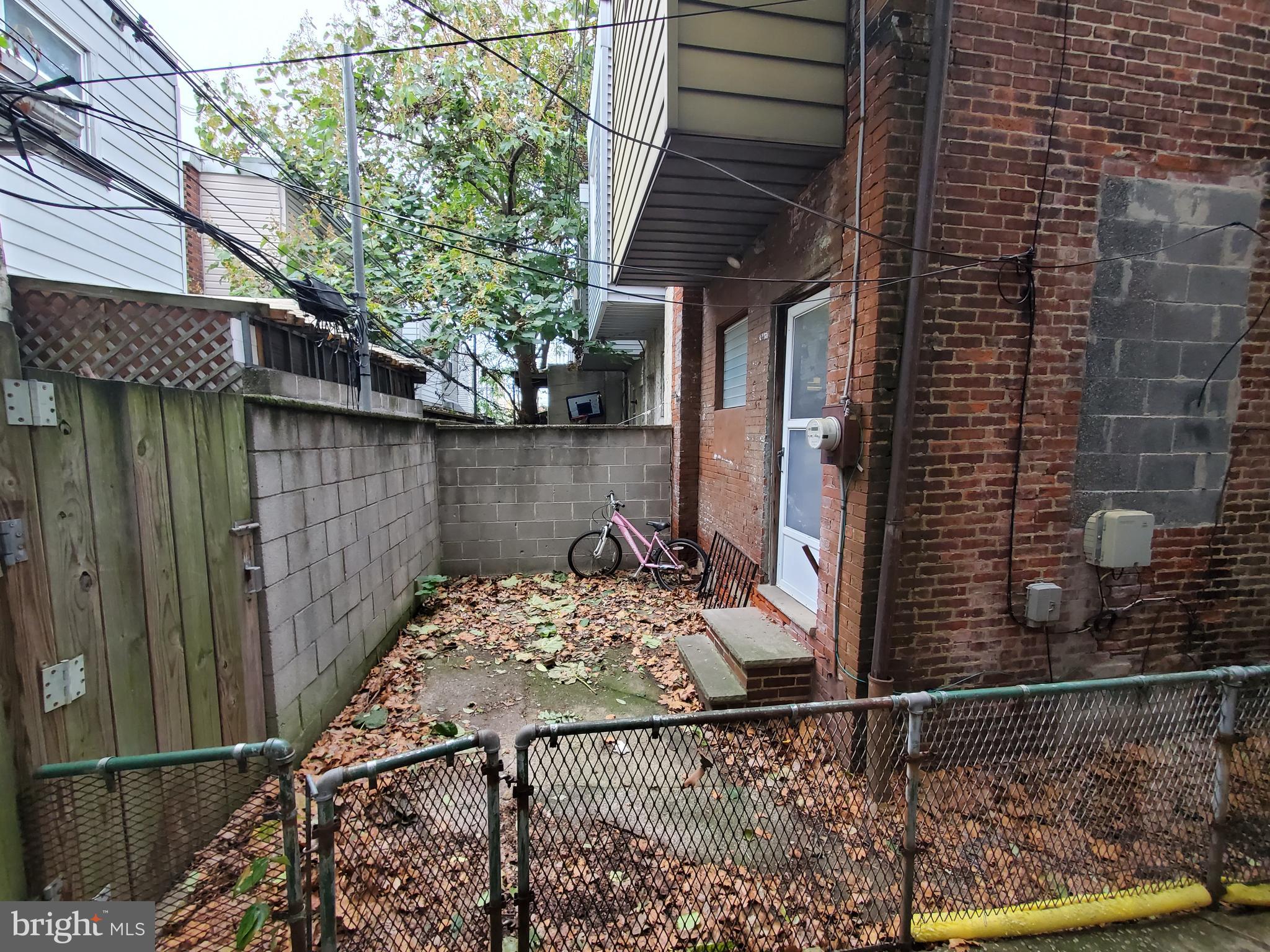 WHITMAN - Residential