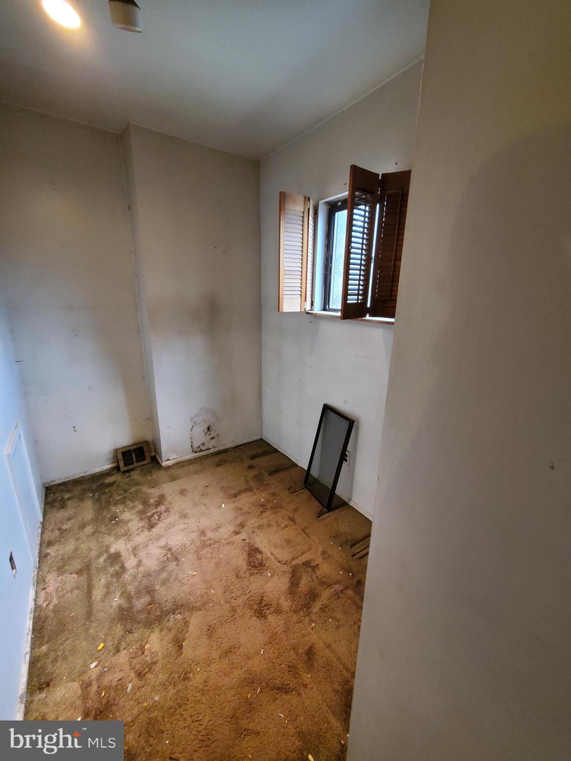 WHITMAN - Residential