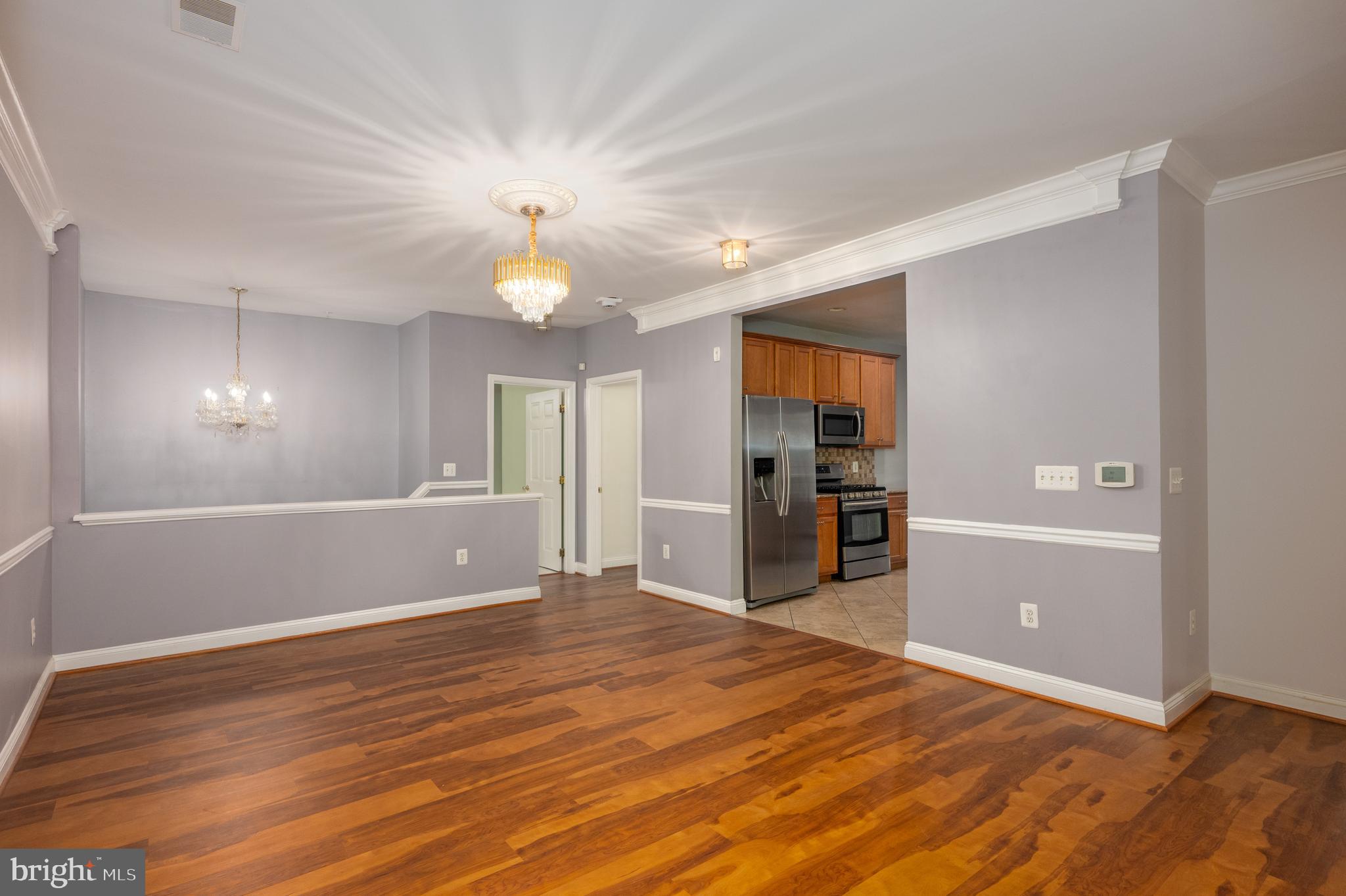 2550 KENSINGTON GDNS 107