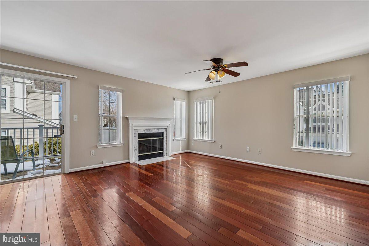 19932 DUNSTABLE CIRCLE 202