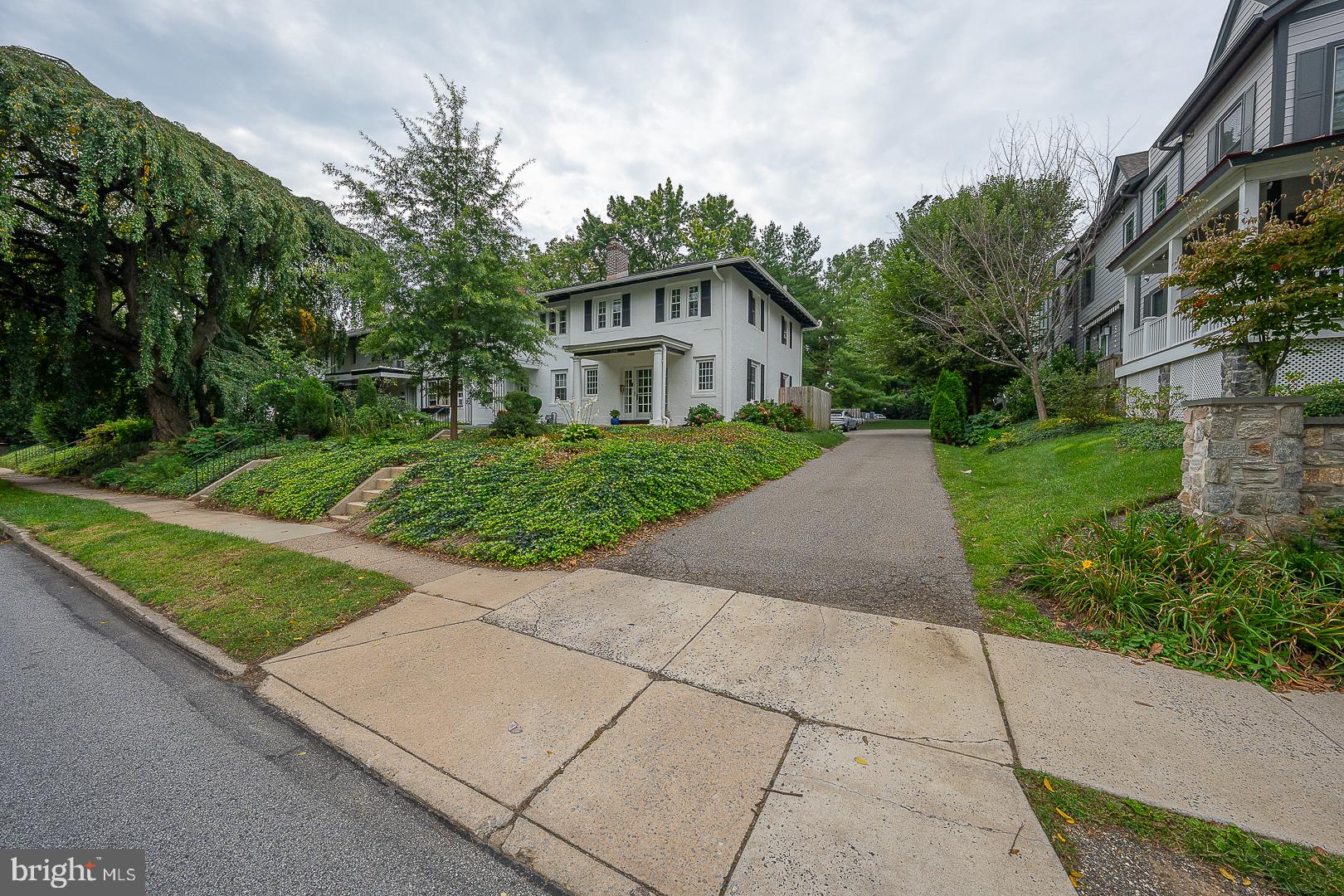 228 MONTGOMERY