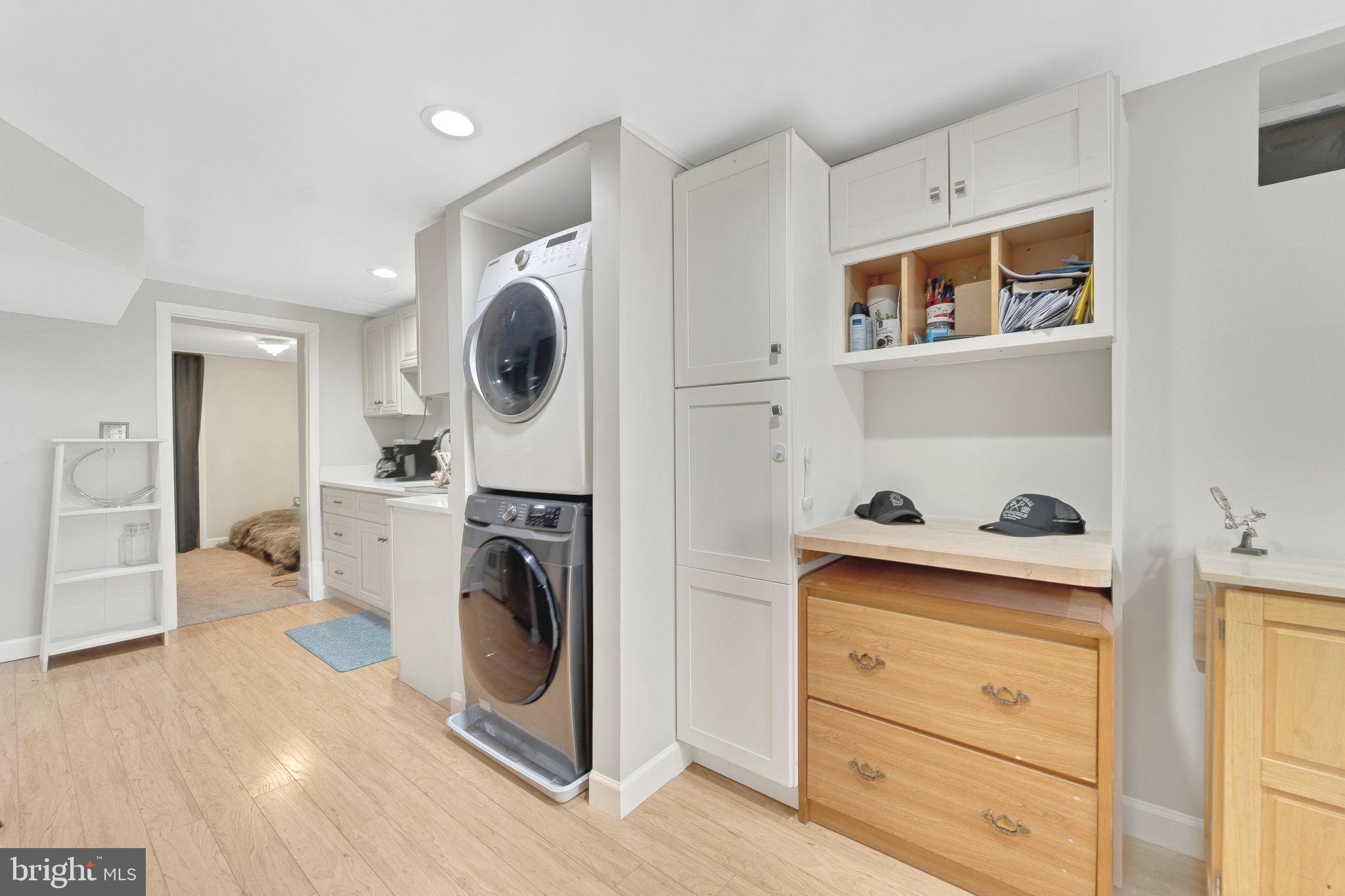 CANBURY WOODS - Residential