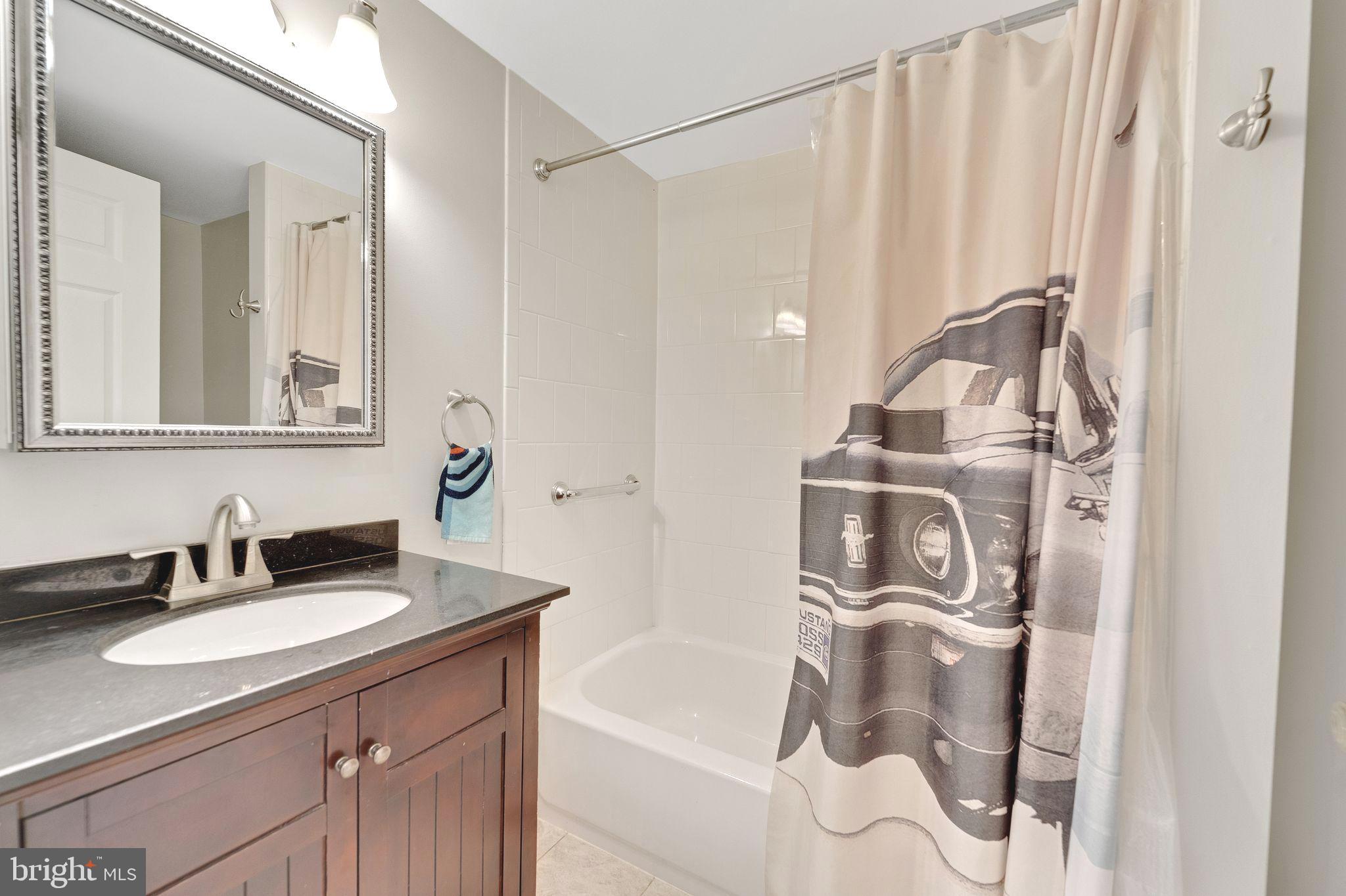 CANBURY WOODS - Residential